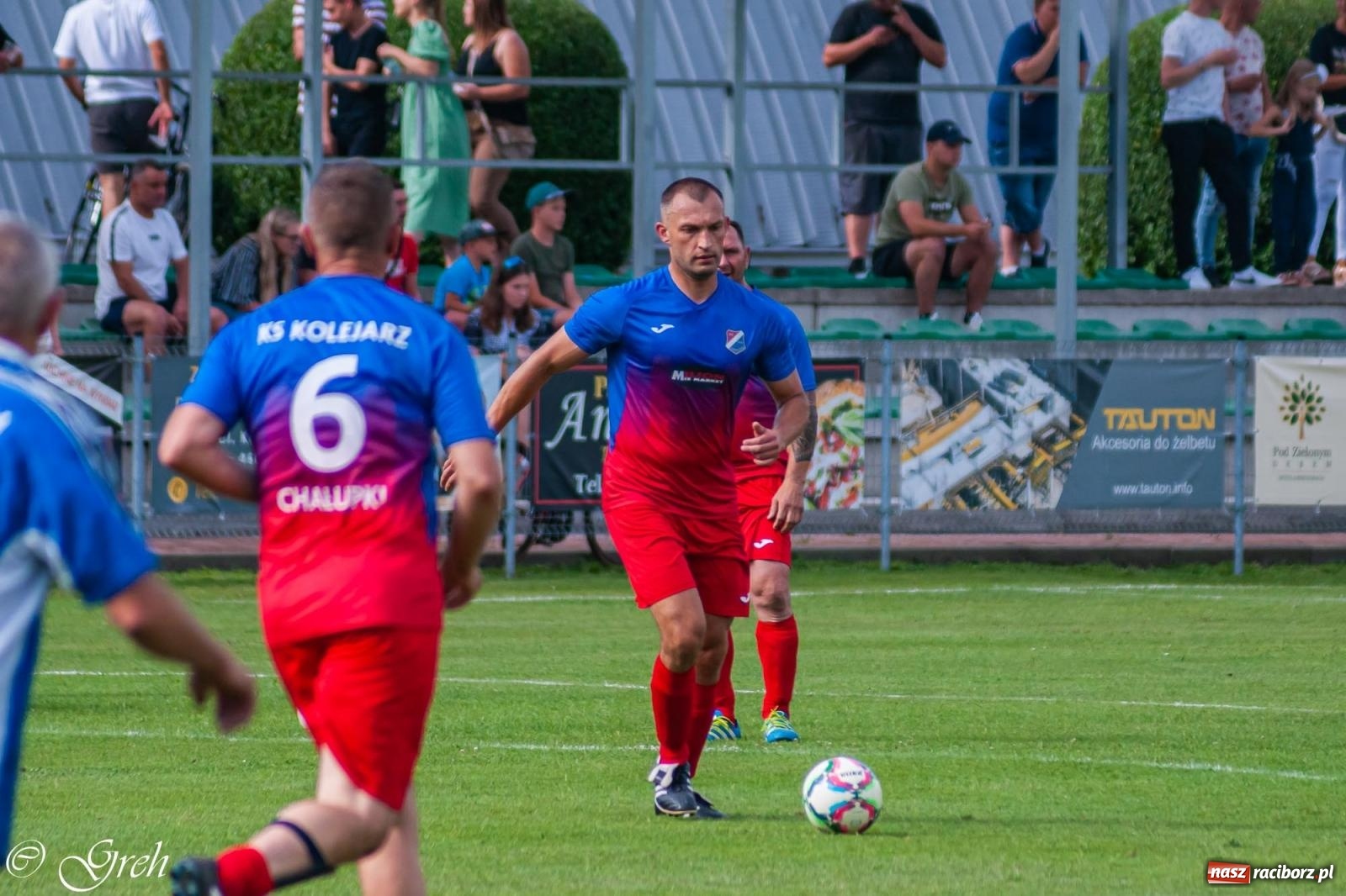 Zdjęcie w galerii na portalu naszraciborz.pl: Oldboje walczyli o puchar wójta w Chałupkach [FOTO] wiadomości z regionu