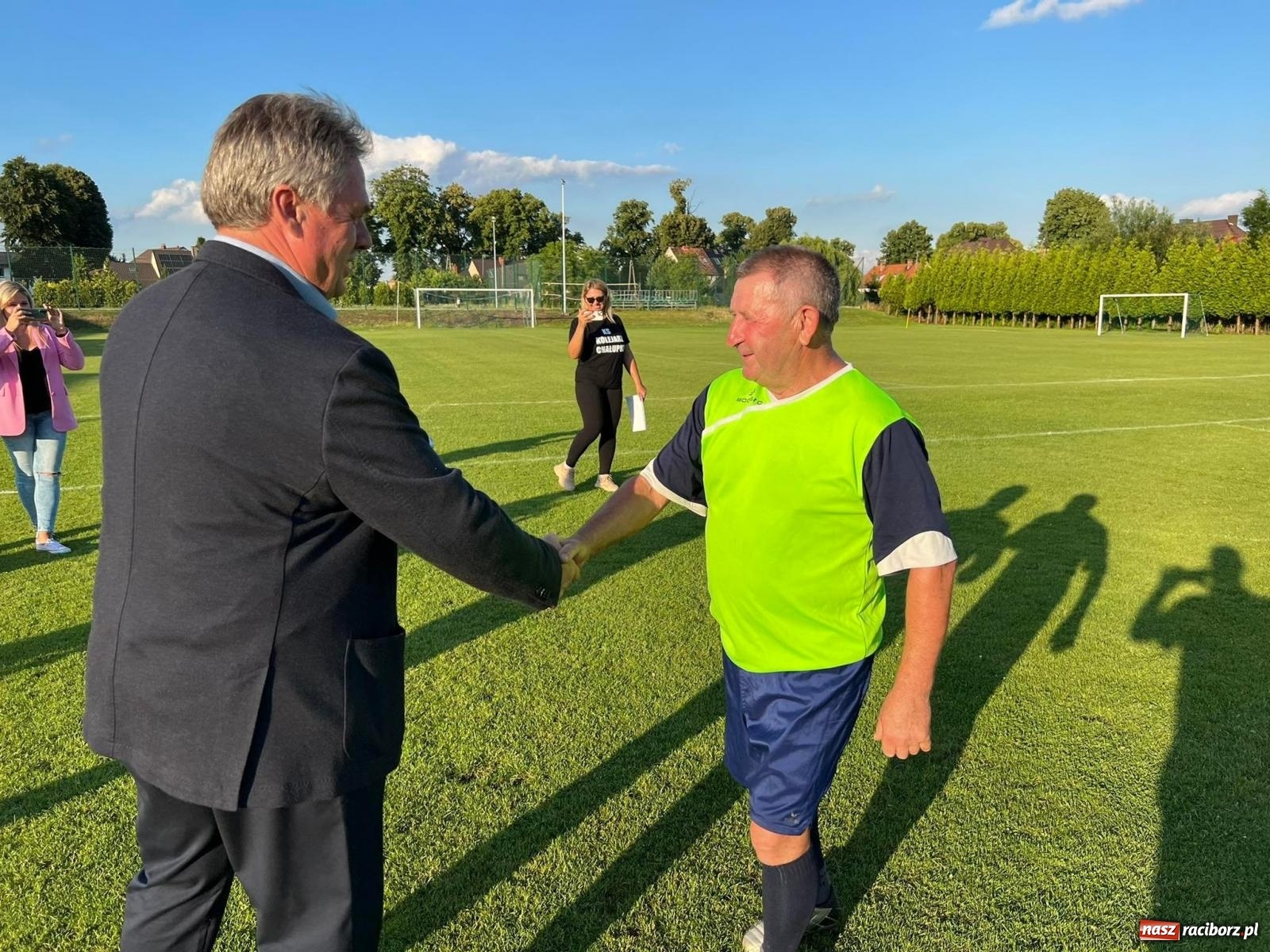 Zdjęcie w galerii na portalu naszraciborz.pl: Oldboje walczyli o puchar wójta w Chałupkach [FOTO] wiadomości z regionu