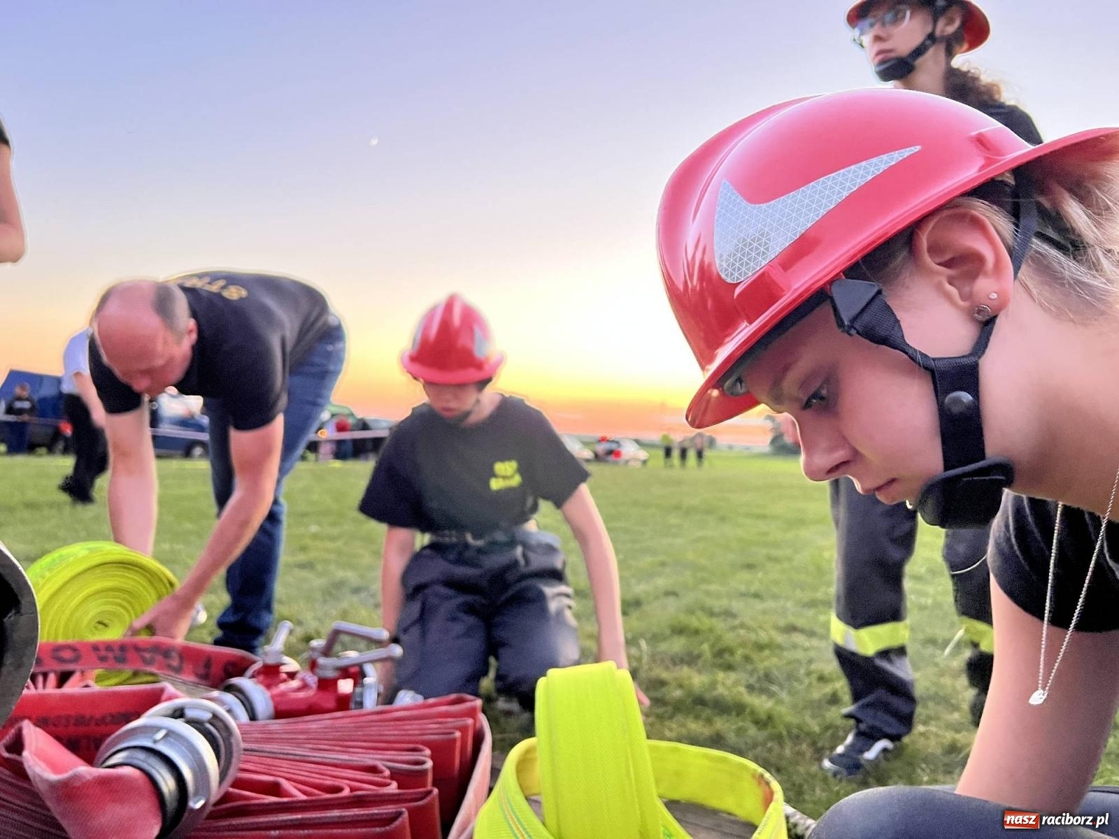 Zdjęcie w galerii na portalu naszraciborz.pl: Nocne zawody w Bojanowie. Przedsmak powiatowej rywalizacji [FOTO i WIDEO] wiadomości z regionu