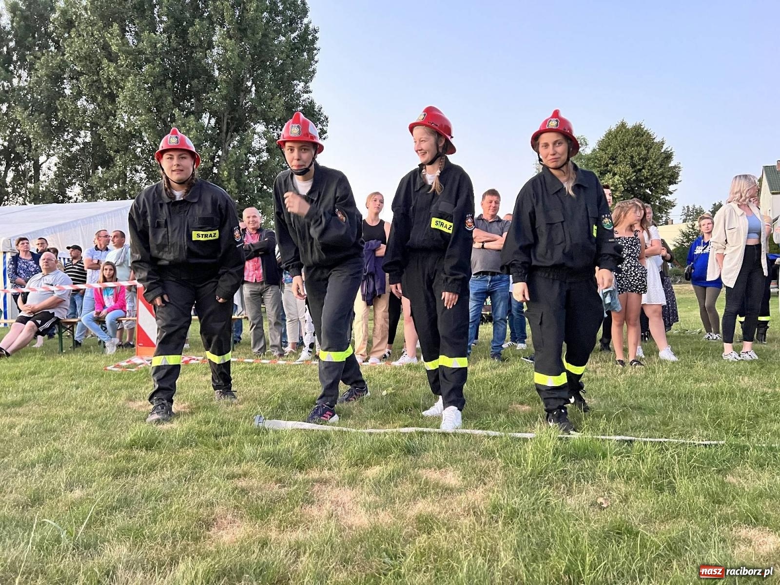 Zdjęcie w galerii na portalu naszraciborz.pl: Nocne zawody w Bojanowie. Przedsmak powiatowej rywalizacji [FOTO i WIDEO] wiadomości z regionu