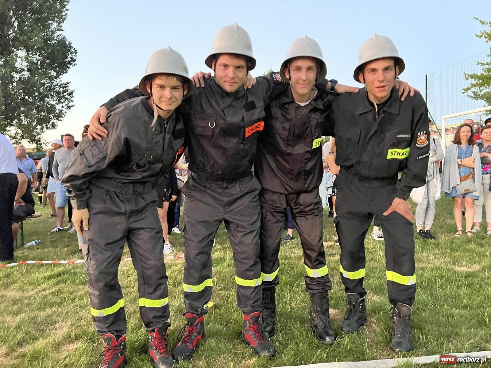 Zdjęcie w galerii na portalu naszraciborz.pl: Nocne zawody w Bojanowie. Przedsmak powiatowej rywalizacji [FOTO i WIDEO] wiadomości z regionu