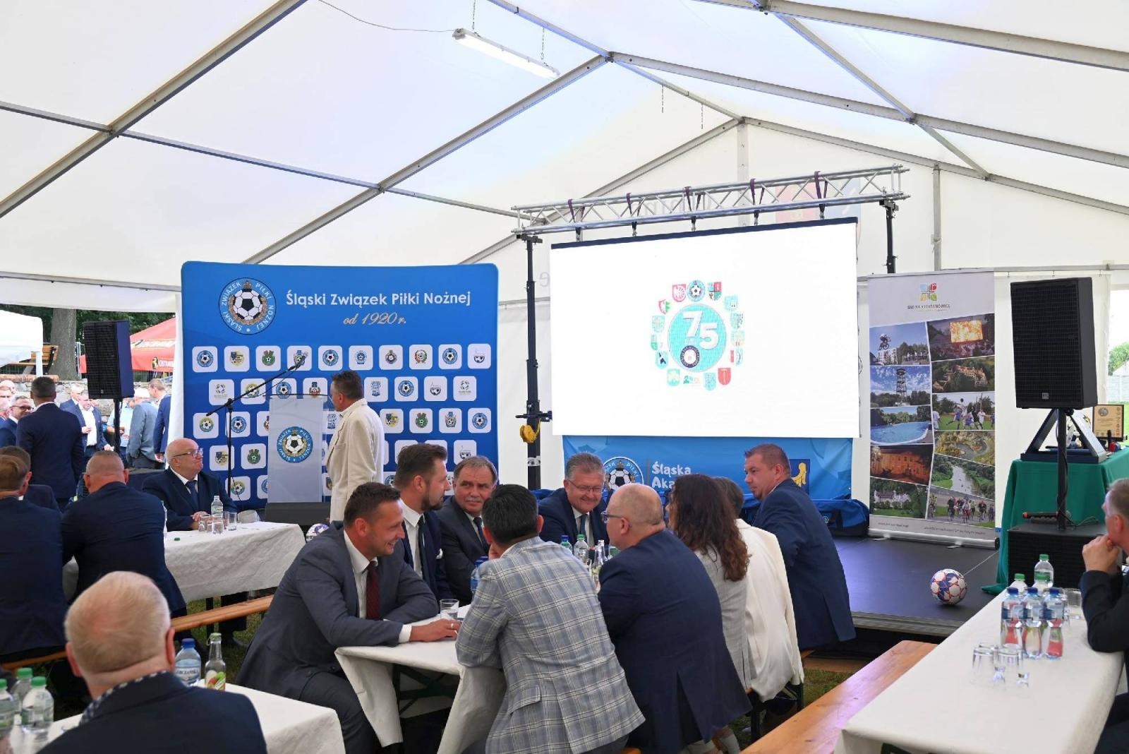 Zdjęcie w galerii na portalu naszraciborz.pl: Huczne obchody 75-lecia Podokręgu Racibórz [FOTO i WIDEO] wiadomości z regionu