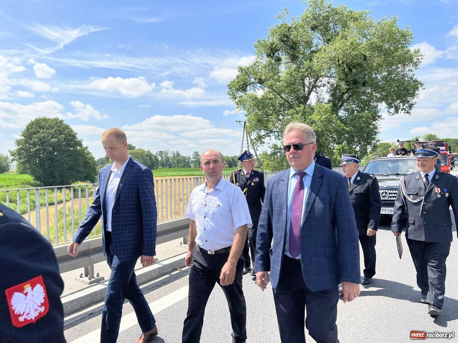 Zdjęcie w galerii na portalu naszraciborz.pl: Starych sikawek konnych czar. Parada w Bieńkowicach [WIDEO] wiadomości z regionu