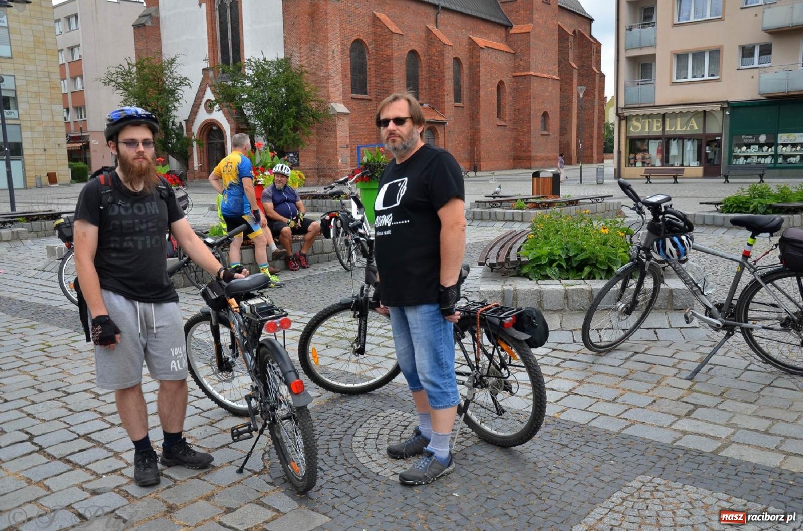 Zdjęcie w galerii na portalu naszraciborz.pl: Rodzinne 40 kilometrów rowerem wokół Raciborza wiadomości z regionu