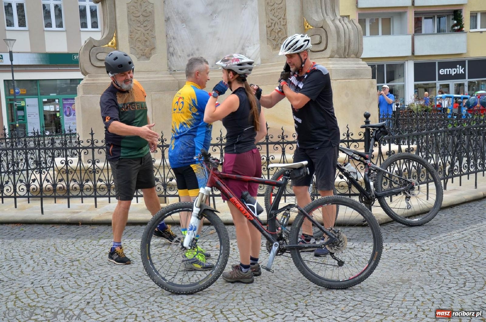Zdjęcie w galerii na portalu naszraciborz.pl: Rodzinne 40 kilometrów rowerem wokół Raciborza wiadomości z regionu