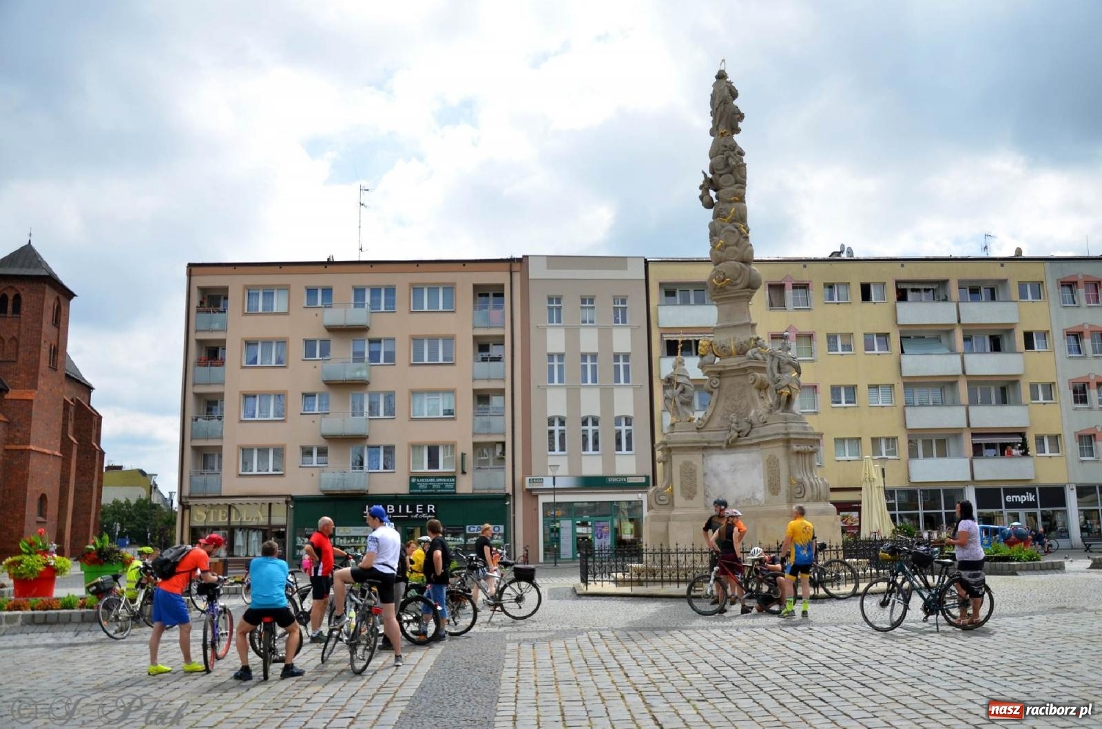 Zdjęcie w galerii na portalu naszraciborz.pl: Rodzinne 40 kilometrów rowerem wokół Raciborza wiadomości z regionu