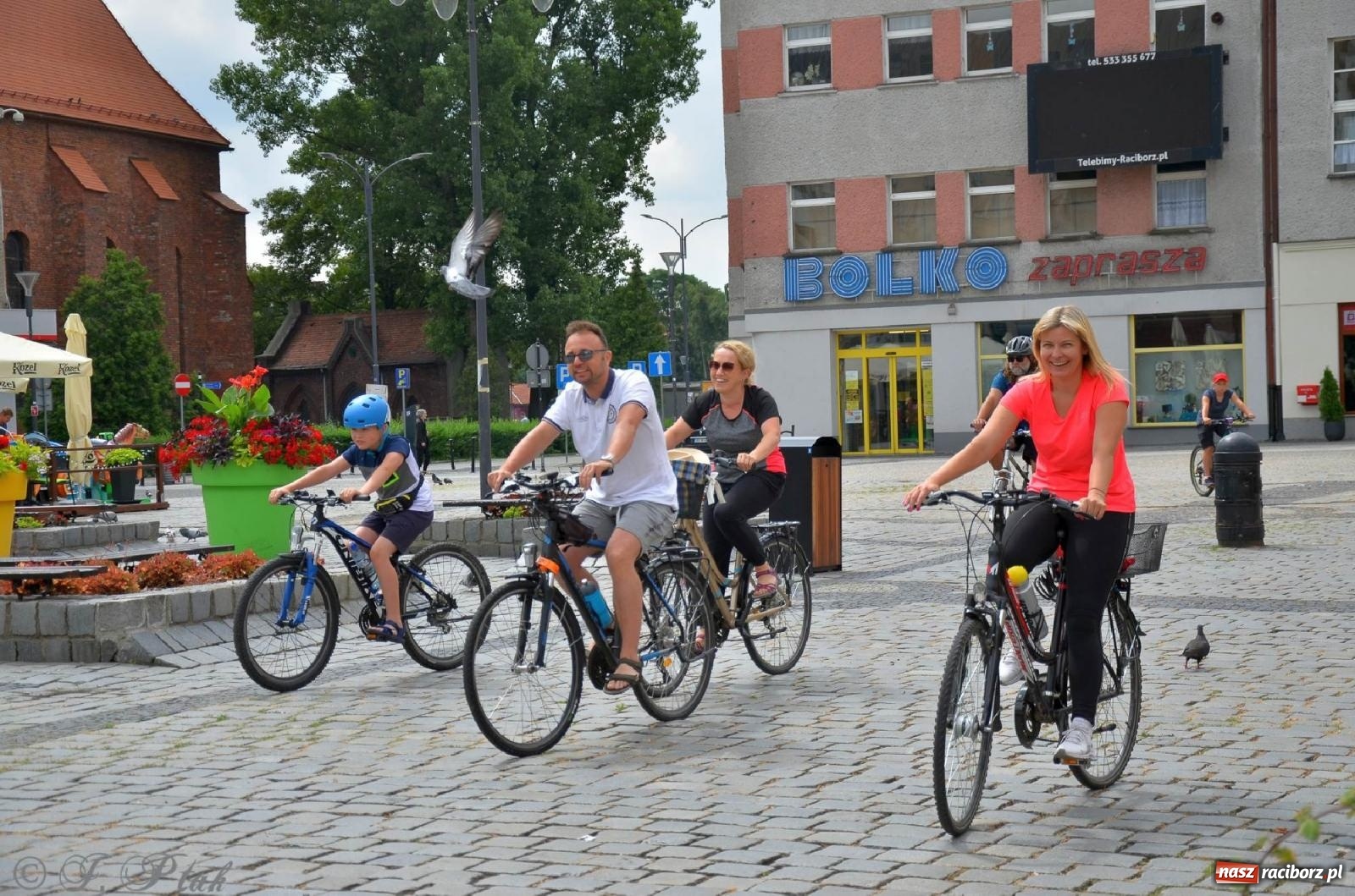 Zdjęcie w galerii na portalu naszraciborz.pl: Rodzinne 40 kilometrów rowerem wokół Raciborza wiadomości z regionu
