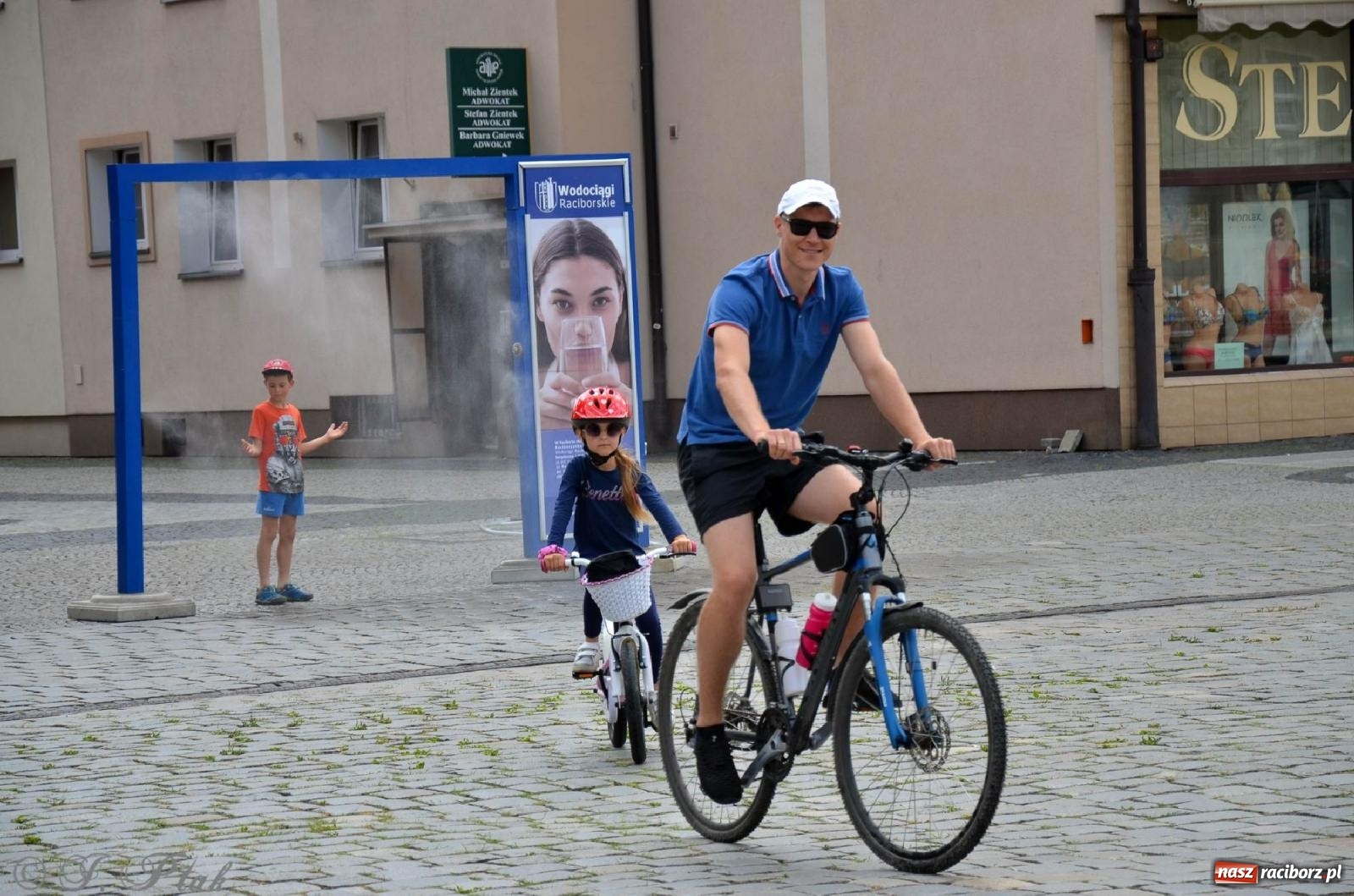 Zdjęcie w galerii na portalu naszraciborz.pl: Rodzinne 40 kilometrów rowerem wokół Raciborza wiadomości z regionu