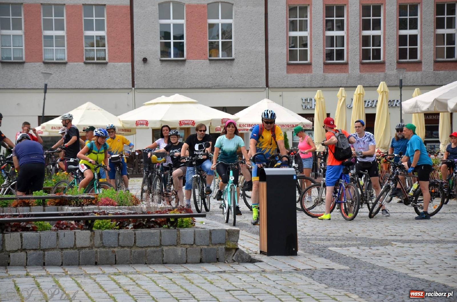 Zdjęcie w galerii na portalu naszraciborz.pl: Rodzinne 40 kilometrów rowerem wokół Raciborza wiadomości z regionu