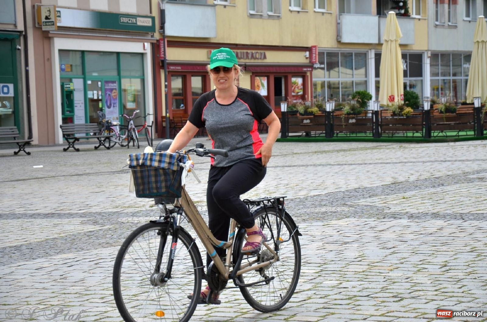 Zdjęcie w galerii na portalu naszraciborz.pl: Rodzinne 40 kilometrów rowerem wokół Raciborza wiadomości z regionu