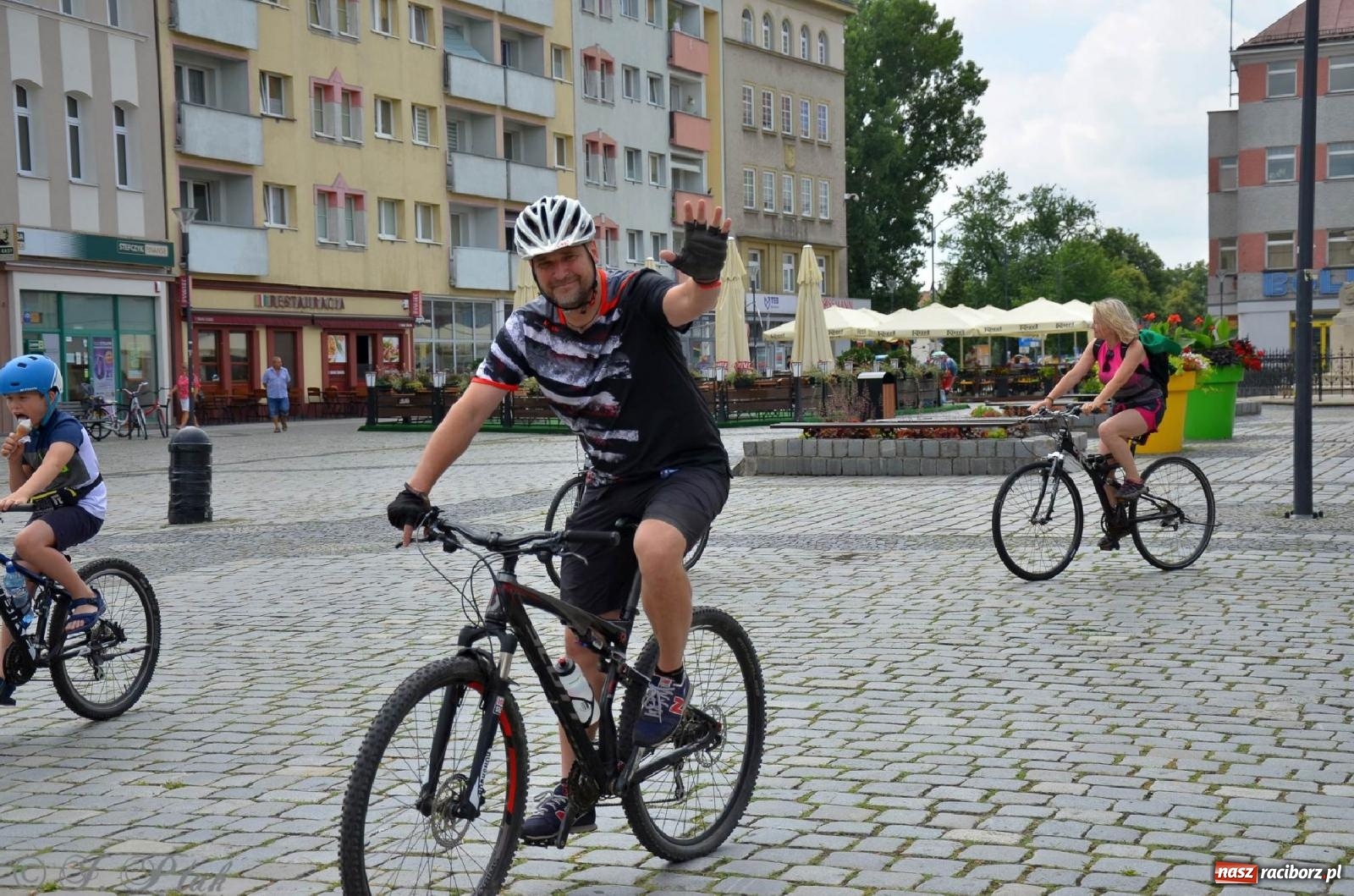Zdjęcie w galerii na portalu naszraciborz.pl: Rodzinne 40 kilometrów rowerem wokół Raciborza wiadomości z regionu