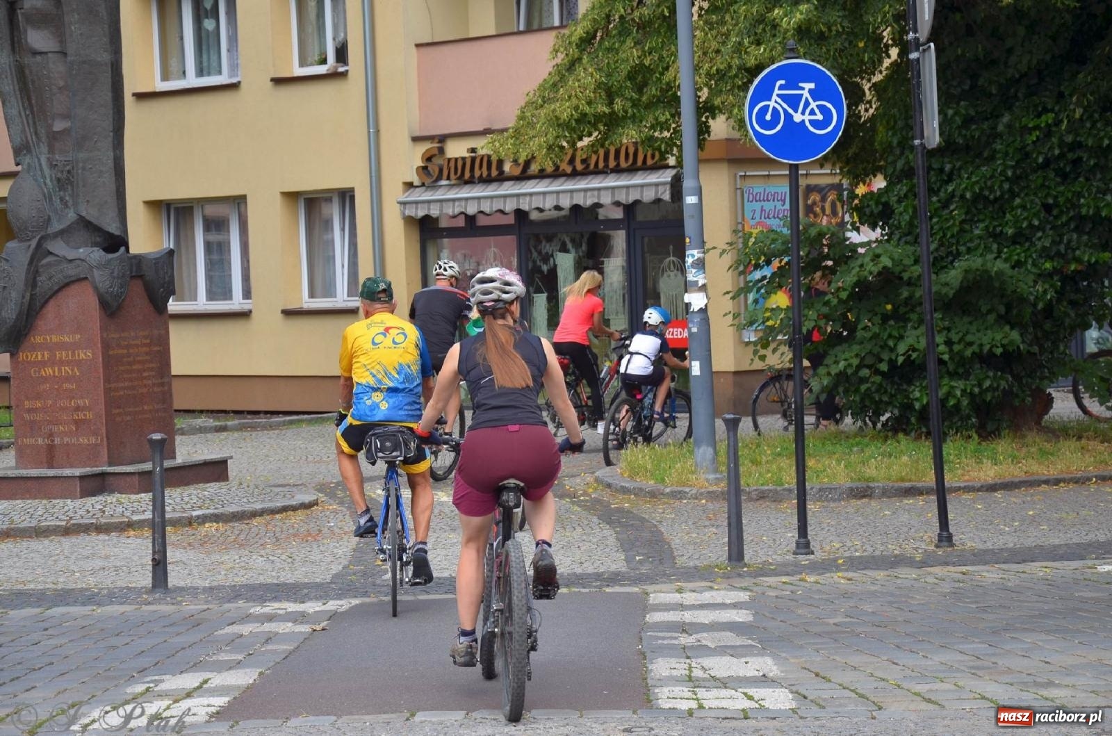 Zdjęcie w galerii na portalu naszraciborz.pl: Rodzinne 40 kilometrów rowerem wokół Raciborza wiadomości z regionu