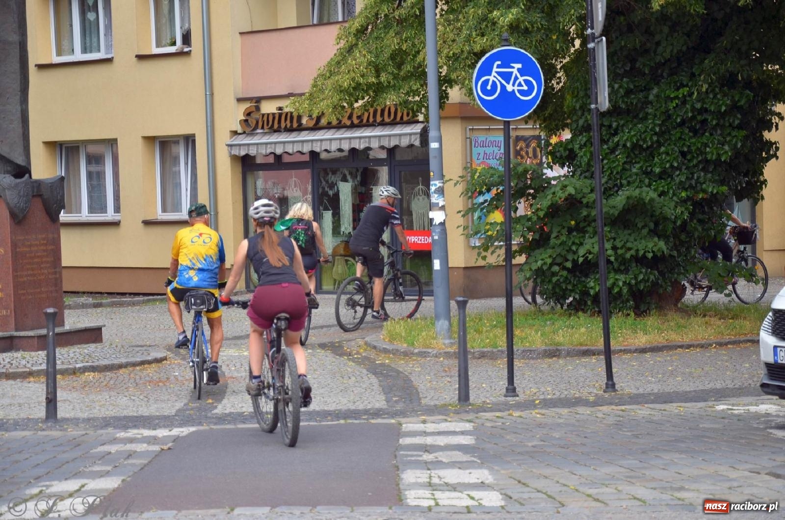 Zdjęcie w galerii na portalu naszraciborz.pl: Rodzinne 40 kilometrów rowerem wokół Raciborza wiadomości z regionu