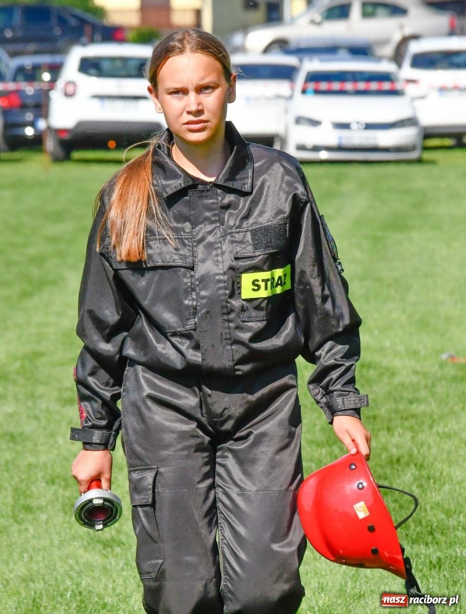 Zdjęcie w galerii na portalu naszraciborz.pl: Gospodarze z głównym trofeum zawodów w Bieńkowicach [FOTO i WIDEO] wiadomości z regionu