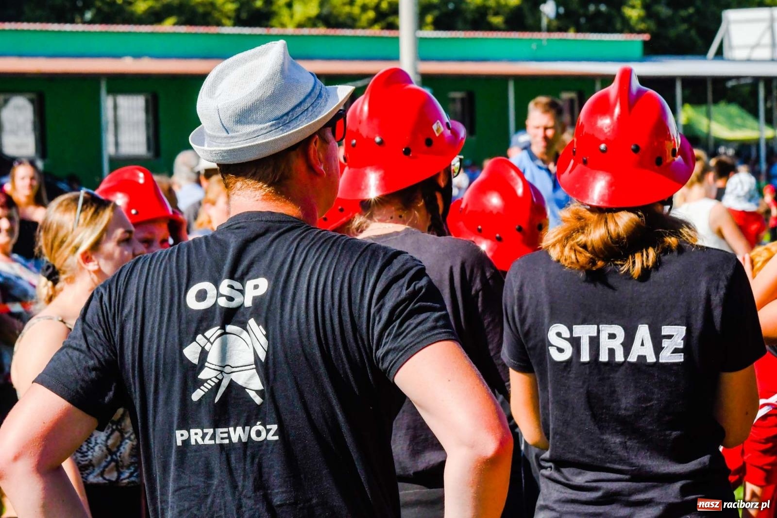 Zdjęcie w galerii na portalu naszraciborz.pl: Gospodarze z głównym trofeum zawodów w Bieńkowicach [FOTO i WIDEO] wiadomości z regionu