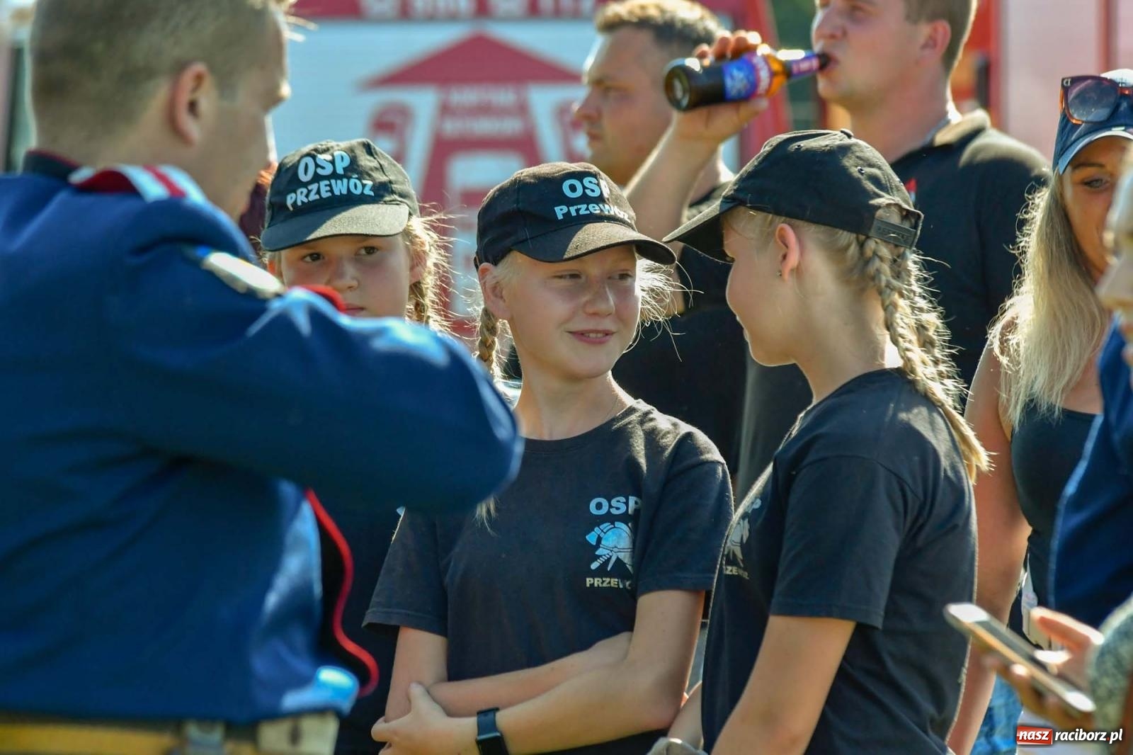 Zdjęcie w galerii na portalu naszraciborz.pl: Gospodarze z głównym trofeum zawodów w Bieńkowicach [FOTO i WIDEO] wiadomości z regionu