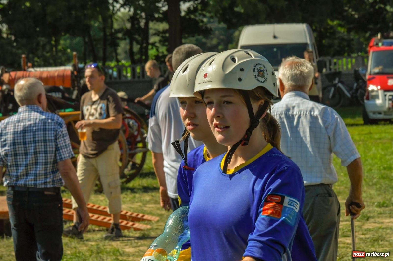 Zdjęcie w galerii na portalu naszraciborz.pl: Gospodarze z głównym trofeum zawodów w Bieńkowicach [FOTO i WIDEO] wiadomości z regionu
