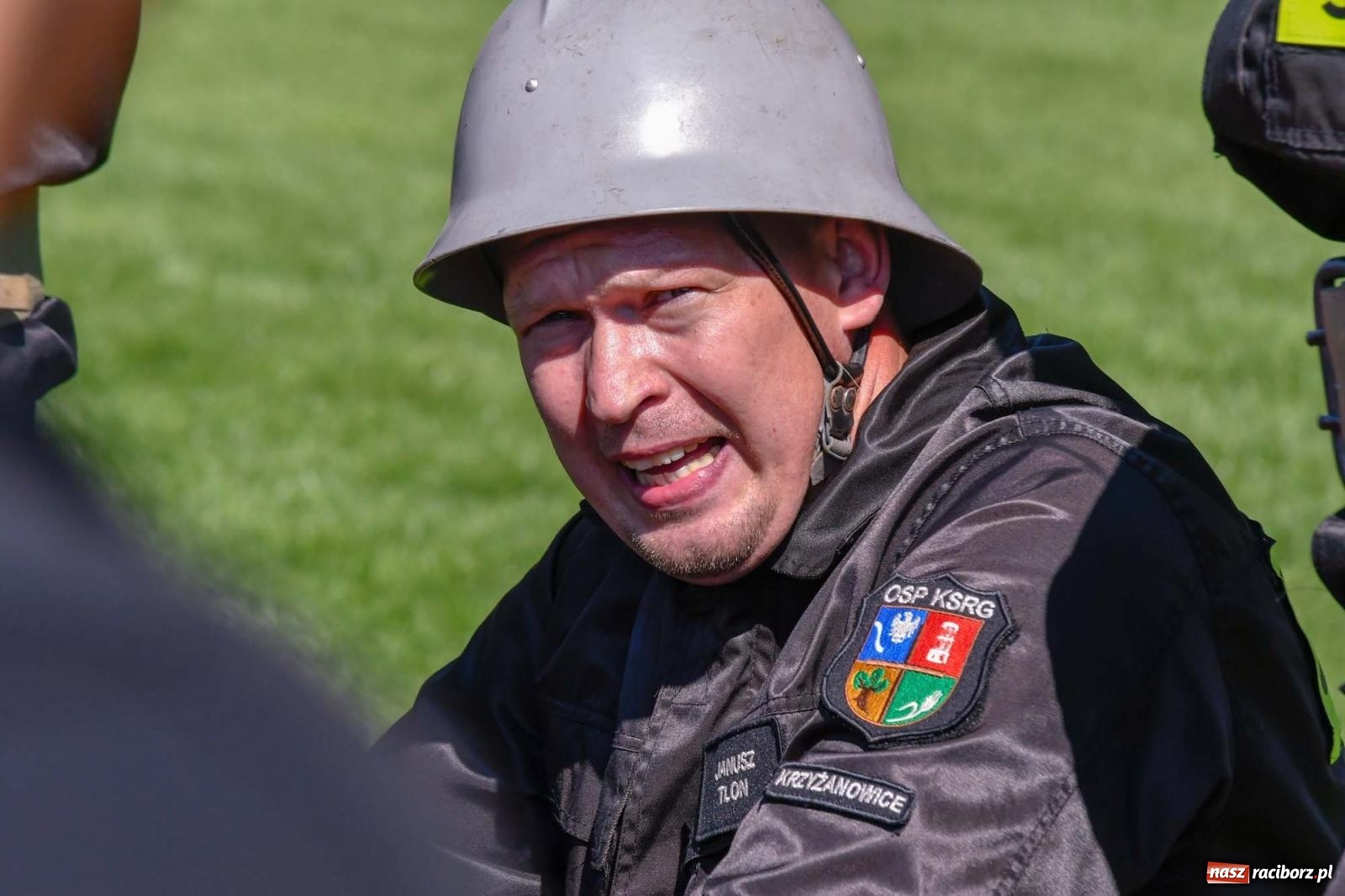 Zdjęcie w galerii na portalu naszraciborz.pl: Gospodarze z głównym trofeum zawodów w Bieńkowicach [FOTO i WIDEO] wiadomości z regionu