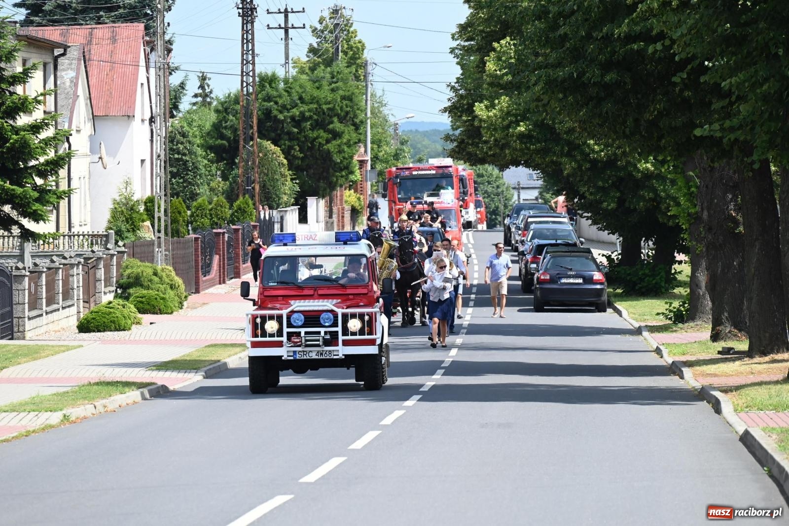 Zdjęcie w galerii na portalu naszraciborz.pl: Gospodarze z głównym trofeum zawodów w Bieńkowicach [FOTO i WIDEO] wiadomości z regionu
