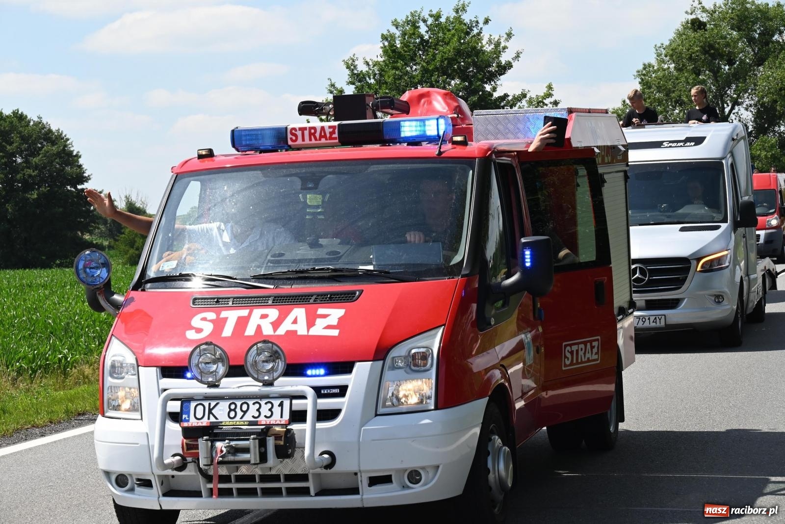 Zdjęcie w galerii na portalu naszraciborz.pl: Gospodarze z głównym trofeum zawodów w Bieńkowicach [FOTO i WIDEO] wiadomości z regionu