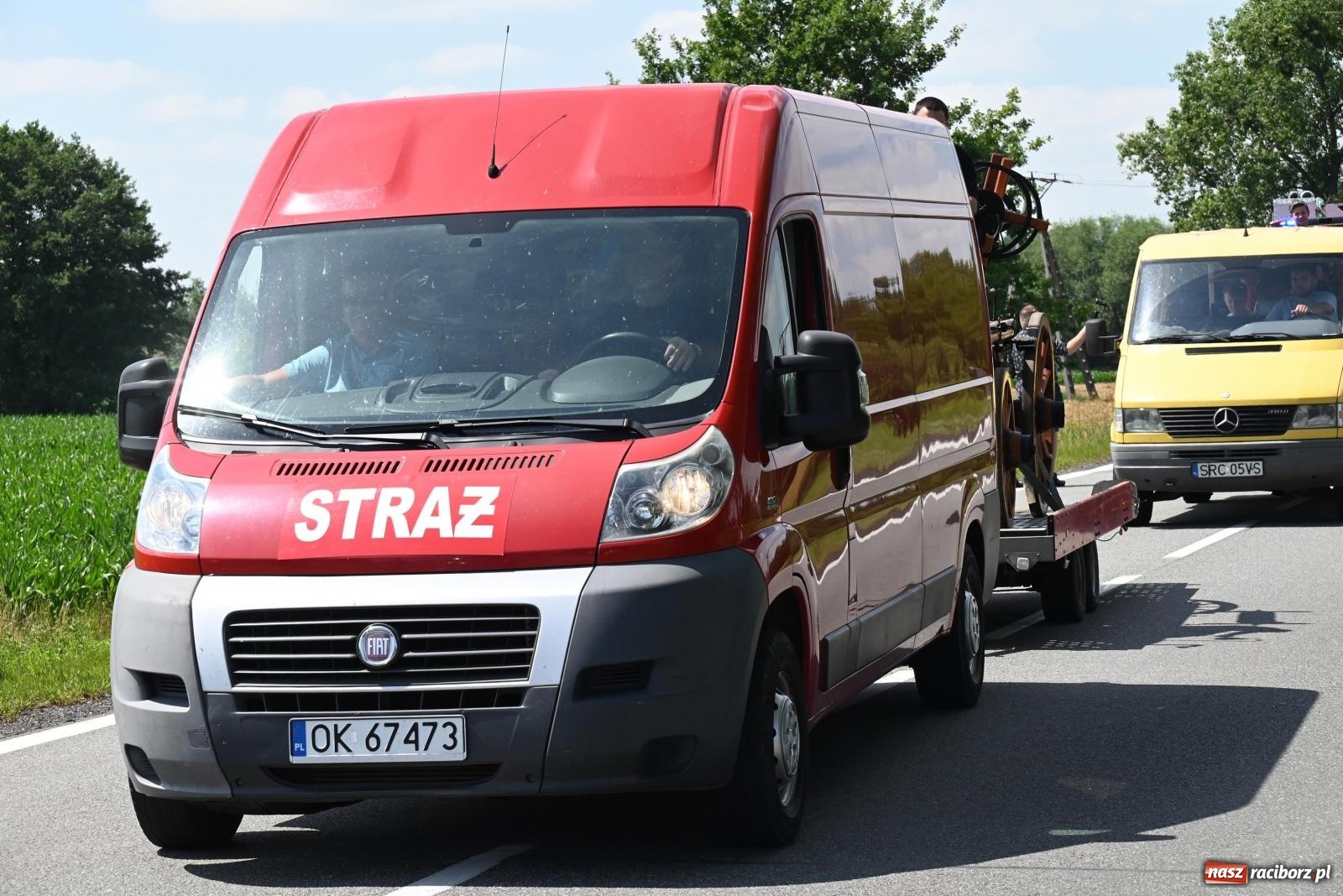 Zdjęcie w galerii na portalu naszraciborz.pl: Gospodarze z głównym trofeum zawodów w Bieńkowicach [FOTO i WIDEO] wiadomości z regionu