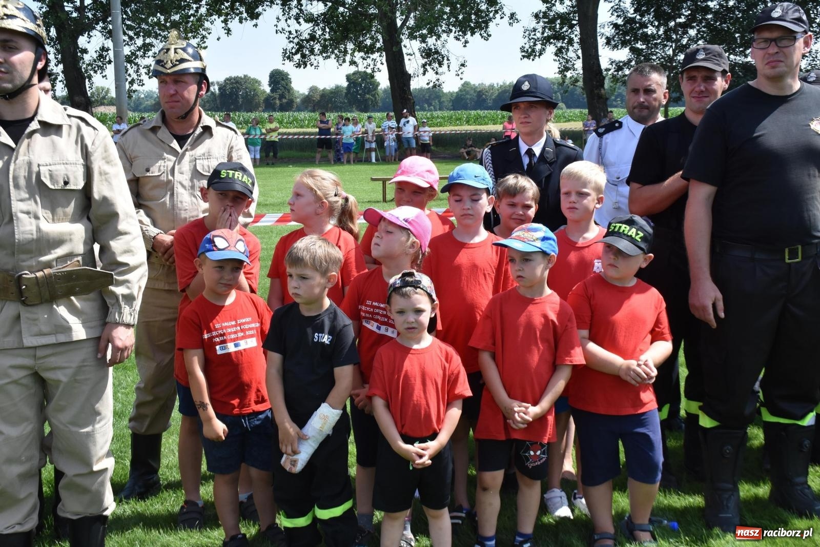 Zdjęcie w galerii na portalu naszraciborz.pl: Gospodarze z głównym trofeum zawodów w Bieńkowicach [FOTO i WIDEO] wiadomości z regionu