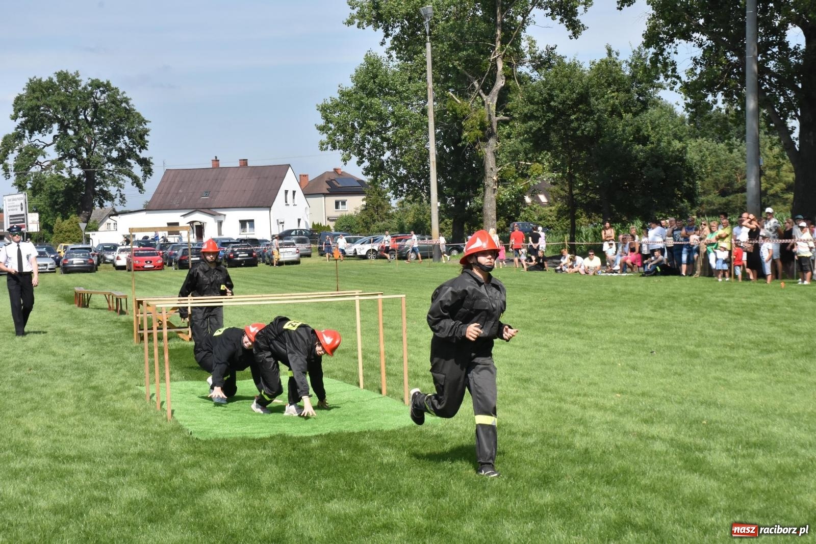 Zdjęcie w galerii na portalu naszraciborz.pl: Gospodarze z głównym trofeum zawodów w Bieńkowicach [FOTO i WIDEO] wiadomości z regionu
