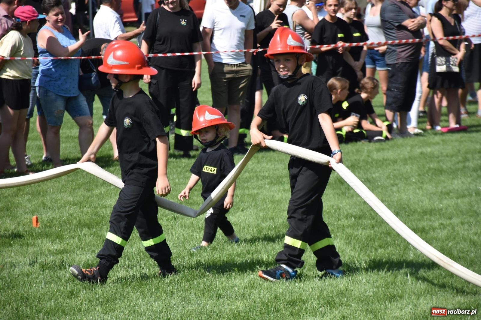 Zdjęcie w galerii na portalu naszraciborz.pl: Gospodarze z głównym trofeum zawodów w Bieńkowicach [FOTO i WIDEO] wiadomości z regionu