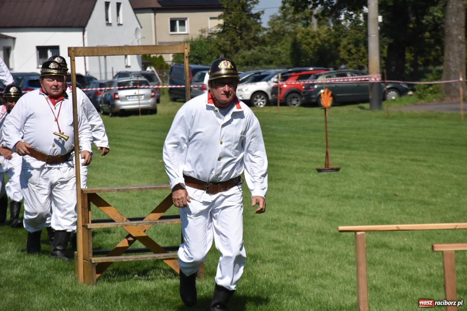 Zdjęcie w galerii na portalu naszraciborz.pl: Gospodarze z głównym trofeum zawodów w Bieńkowicach [FOTO i WIDEO] wiadomości z regionu