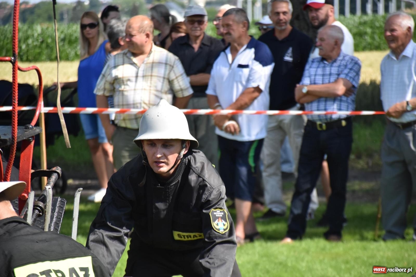 Zdjęcie w galerii na portalu naszraciborz.pl: Gospodarze z głównym trofeum zawodów w Bieńkowicach [FOTO i WIDEO] wiadomości z regionu