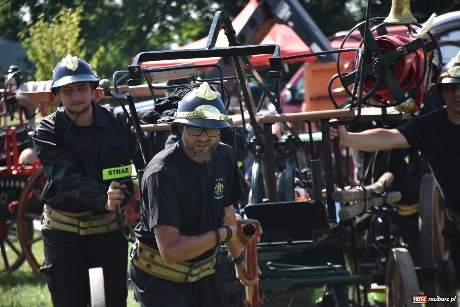 Zdjęcie w galerii na portalu naszraciborz.pl: Gospodarze z głównym trofeum zawodów w Bieńkowicach [FOTO i WIDEO] wiadomości z regionu