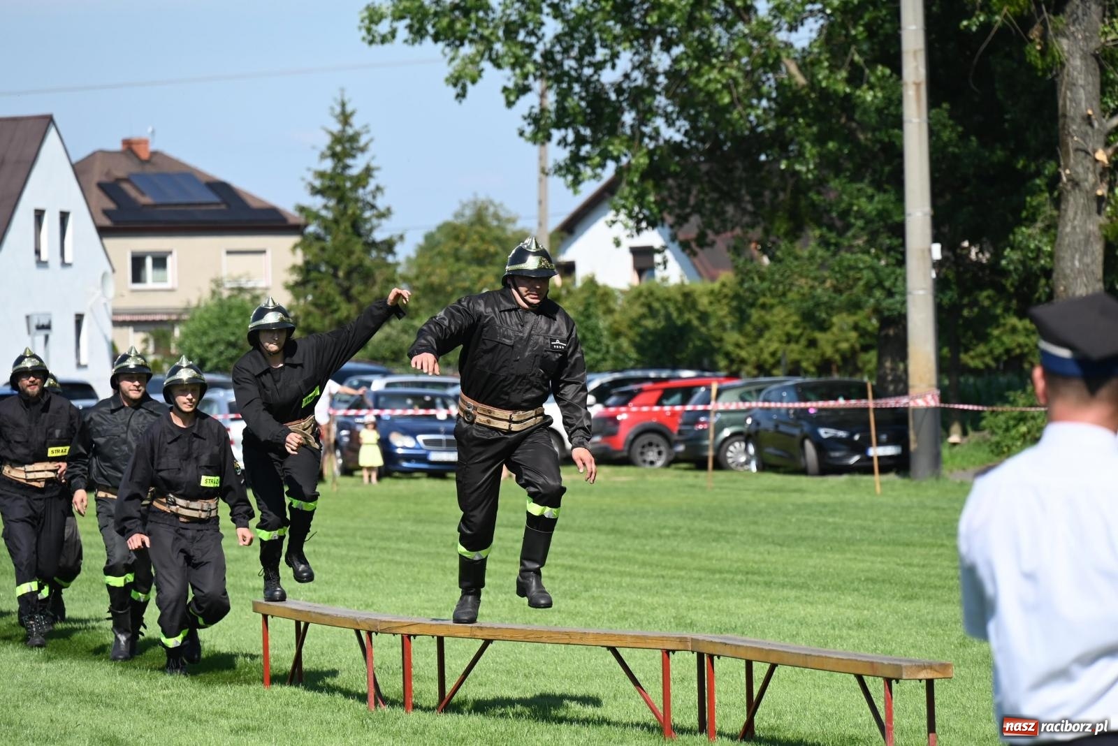 Zdjęcie w galerii na portalu naszraciborz.pl: Gospodarze z głównym trofeum zawodów w Bieńkowicach [FOTO i WIDEO] wiadomości z regionu