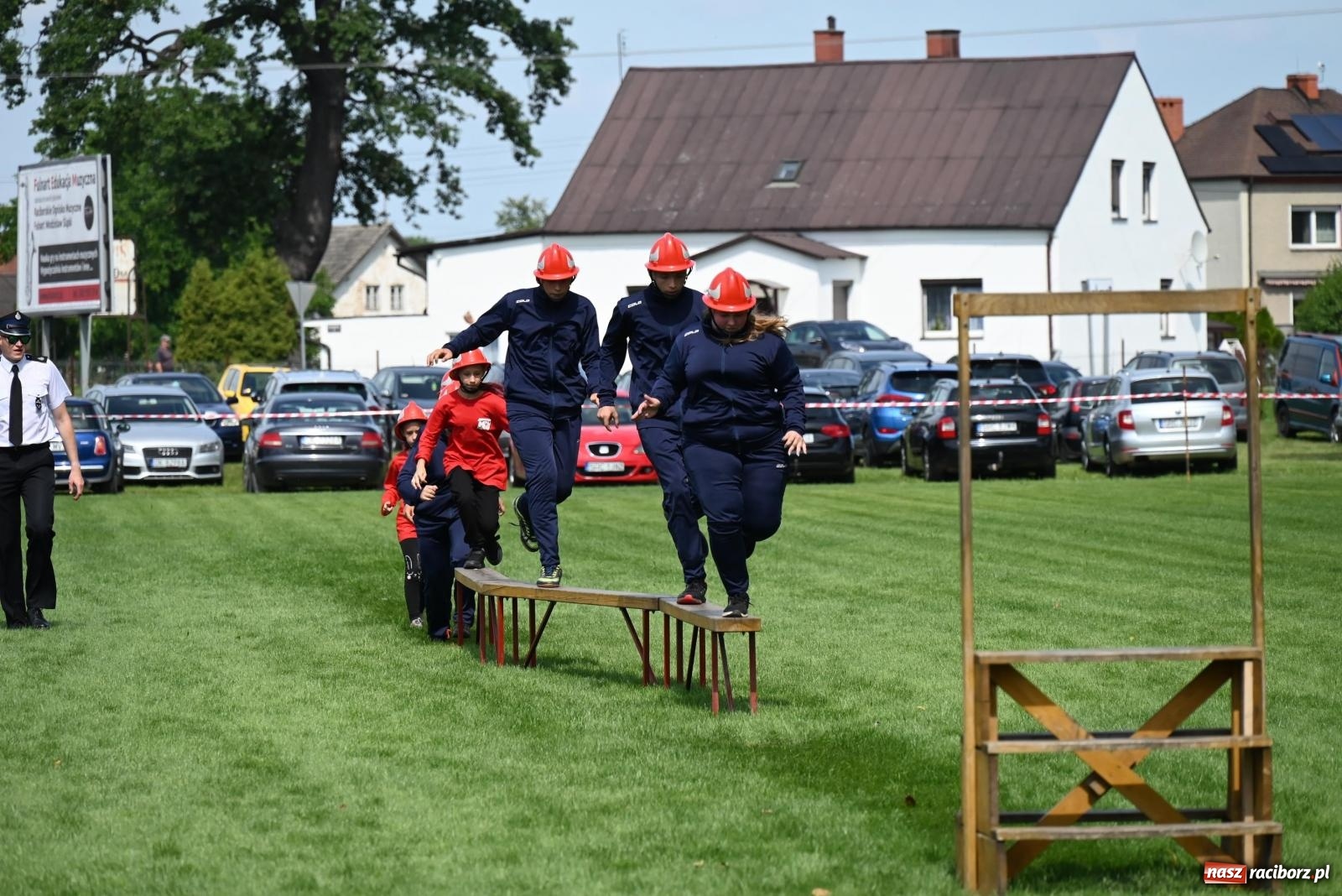 Zdjęcie w galerii na portalu naszraciborz.pl: Gospodarze z głównym trofeum zawodów w Bieńkowicach [FOTO i WIDEO] wiadomości z regionu