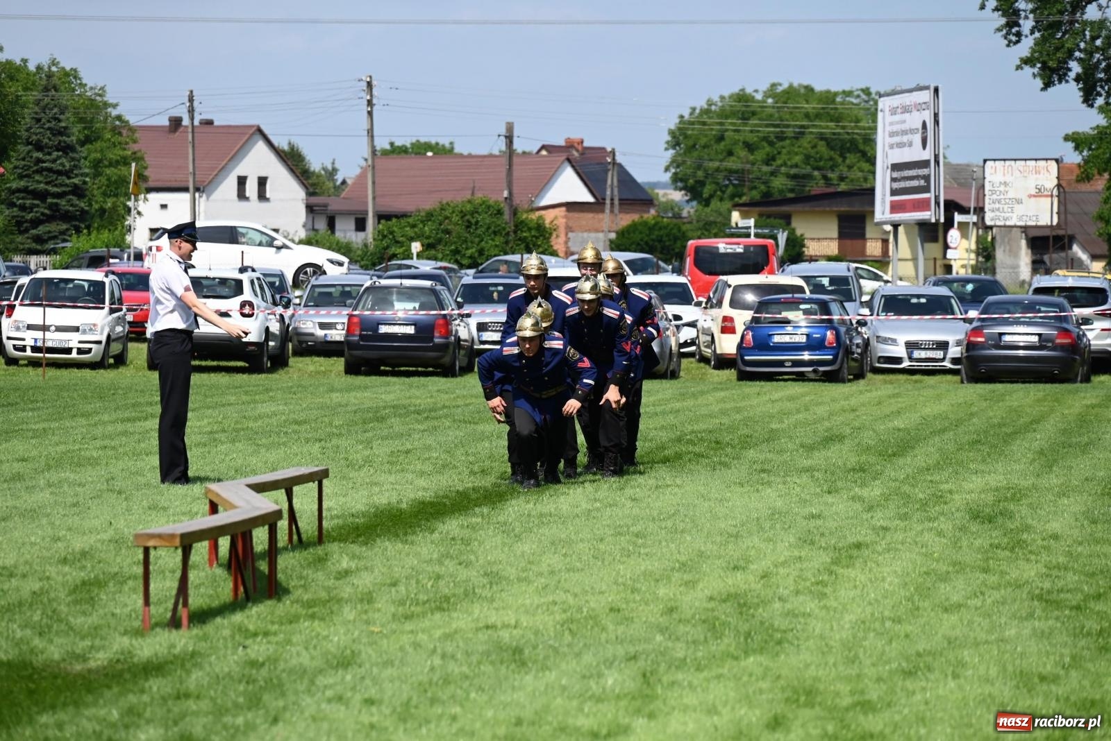 Zdjęcie w galerii na portalu naszraciborz.pl: Gospodarze z głównym trofeum zawodów w Bieńkowicach [FOTO i WIDEO] wiadomości z regionu
