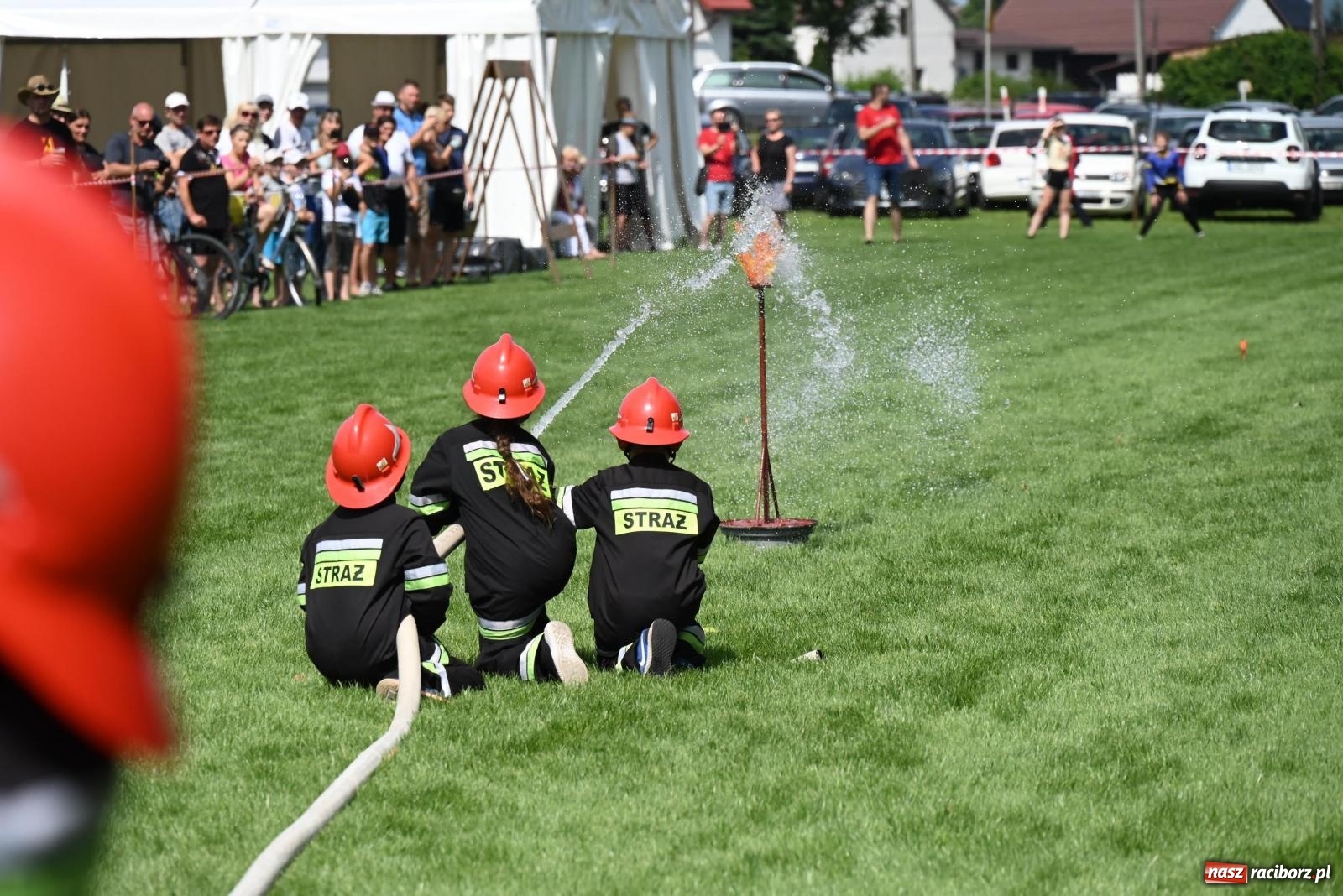 Zdjęcie w galerii na portalu naszraciborz.pl: Gospodarze z głównym trofeum zawodów w Bieńkowicach [FOTO i WIDEO] wiadomości z regionu