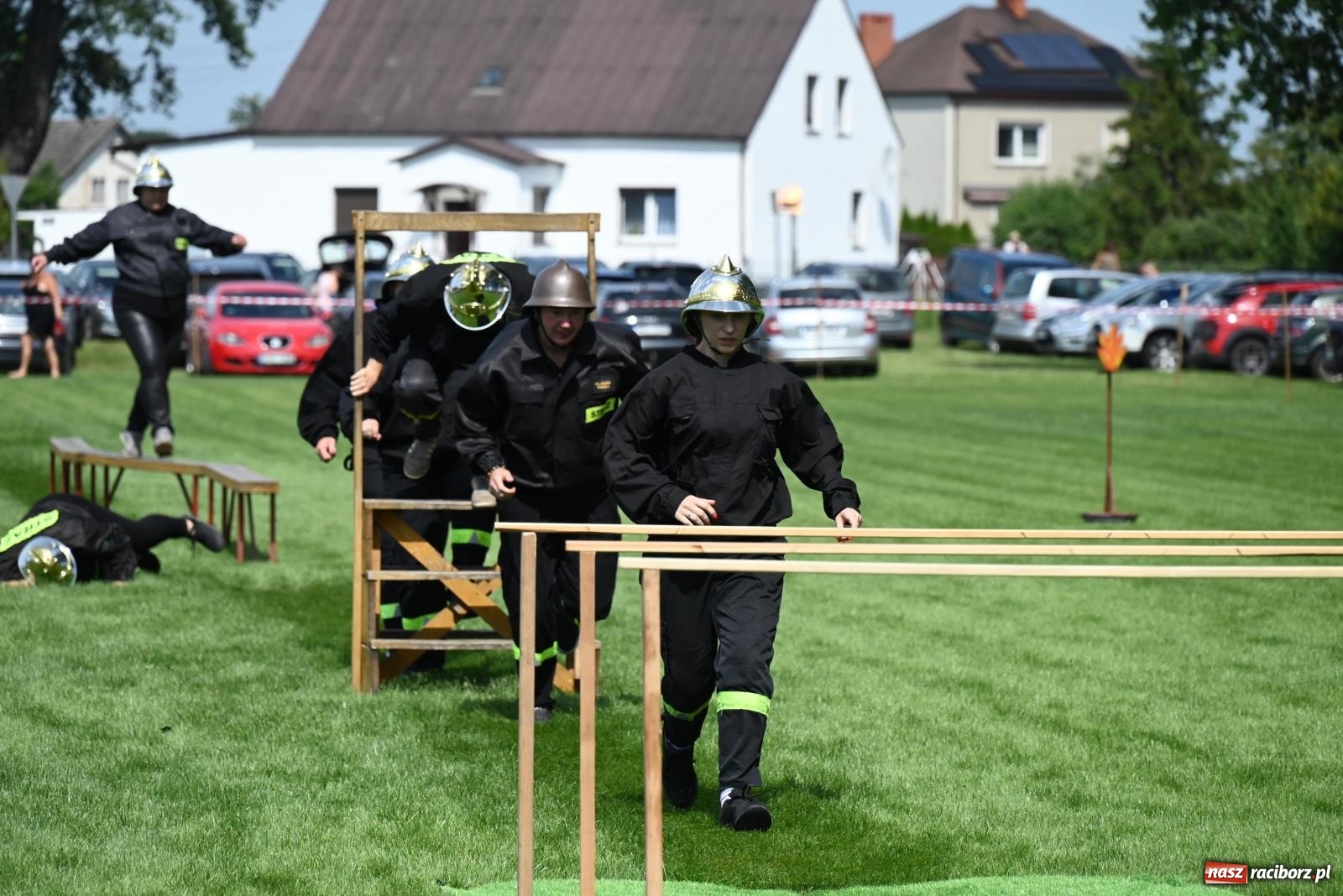 Zdjęcie w galerii na portalu naszraciborz.pl: Gospodarze z głównym trofeum zawodów w Bieńkowicach [FOTO i WIDEO] wiadomości z regionu