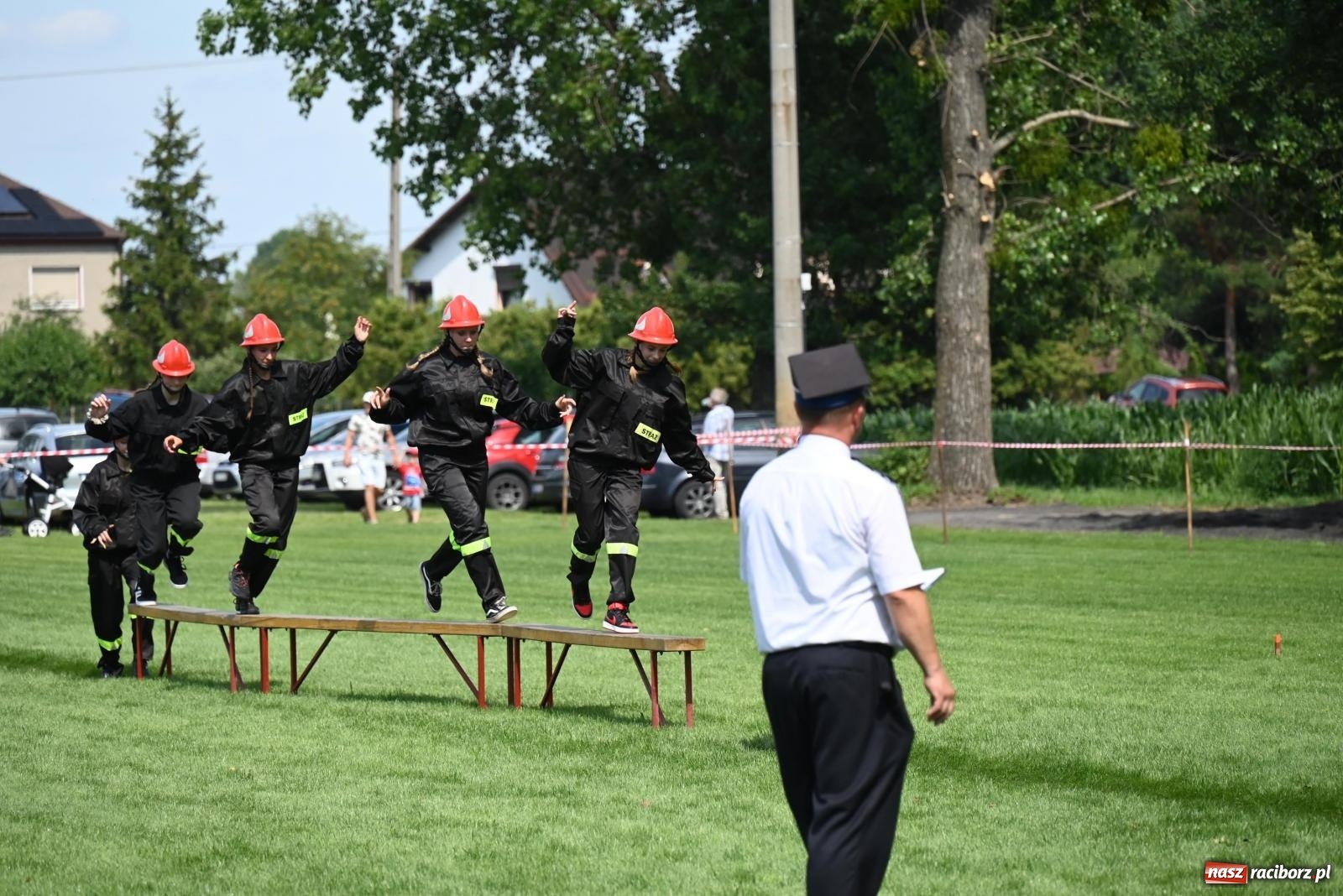 Zdjęcie w galerii na portalu naszraciborz.pl: Gospodarze z głównym trofeum zawodów w Bieńkowicach [FOTO i WIDEO] wiadomości z regionu