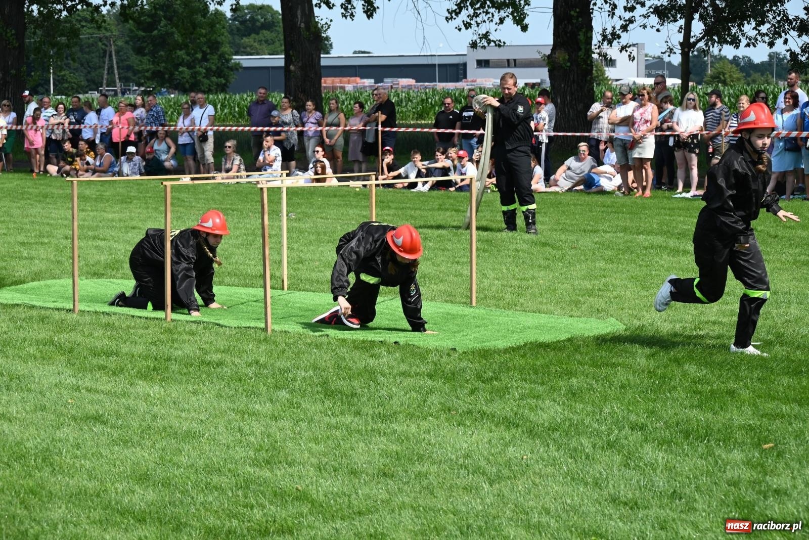 Zdjęcie w galerii na portalu naszraciborz.pl: Gospodarze z głównym trofeum zawodów w Bieńkowicach [FOTO i WIDEO] wiadomości z regionu