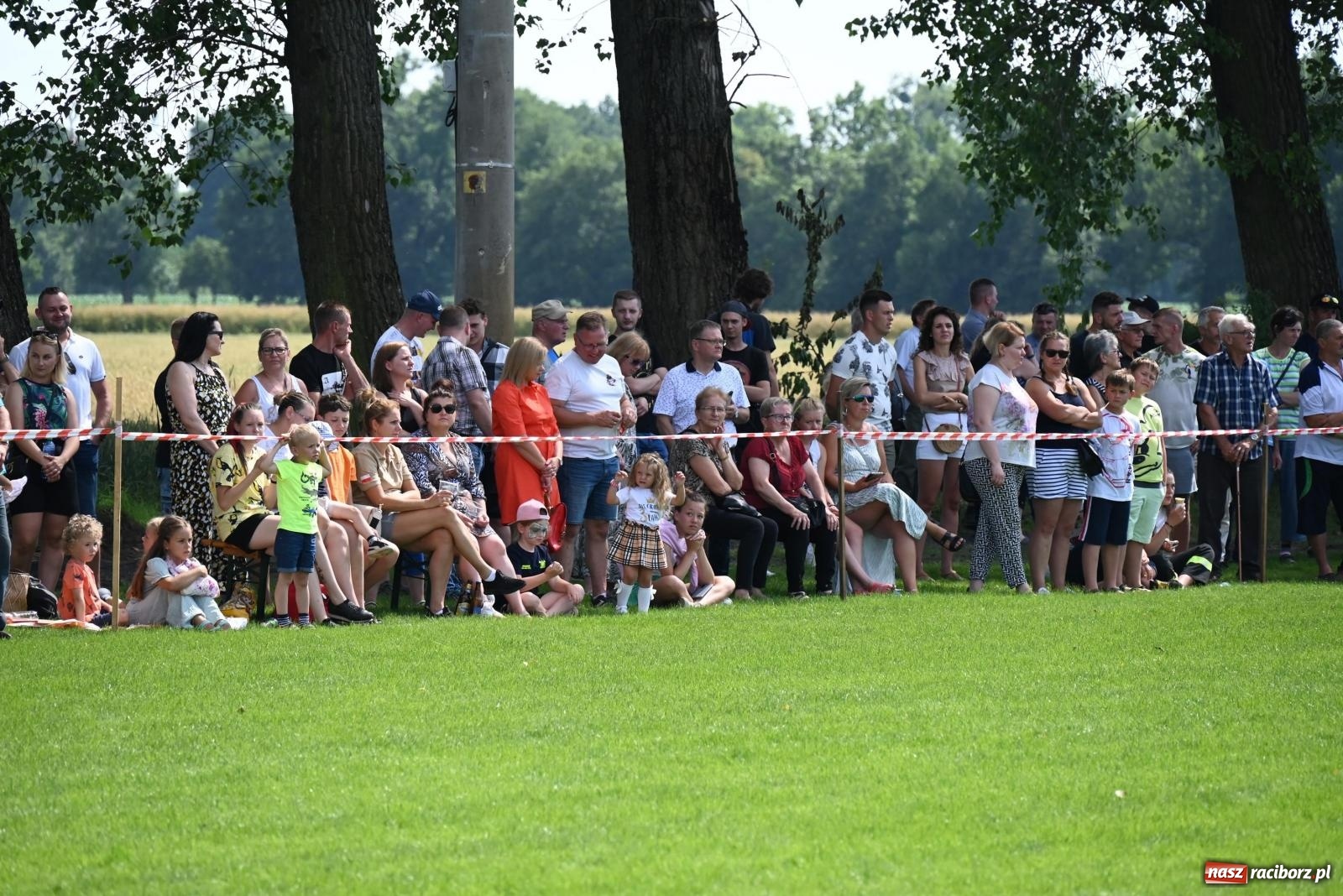 Zdjęcie w galerii na portalu naszraciborz.pl: Gospodarze z głównym trofeum zawodów w Bieńkowicach [FOTO i WIDEO] wiadomości z regionu