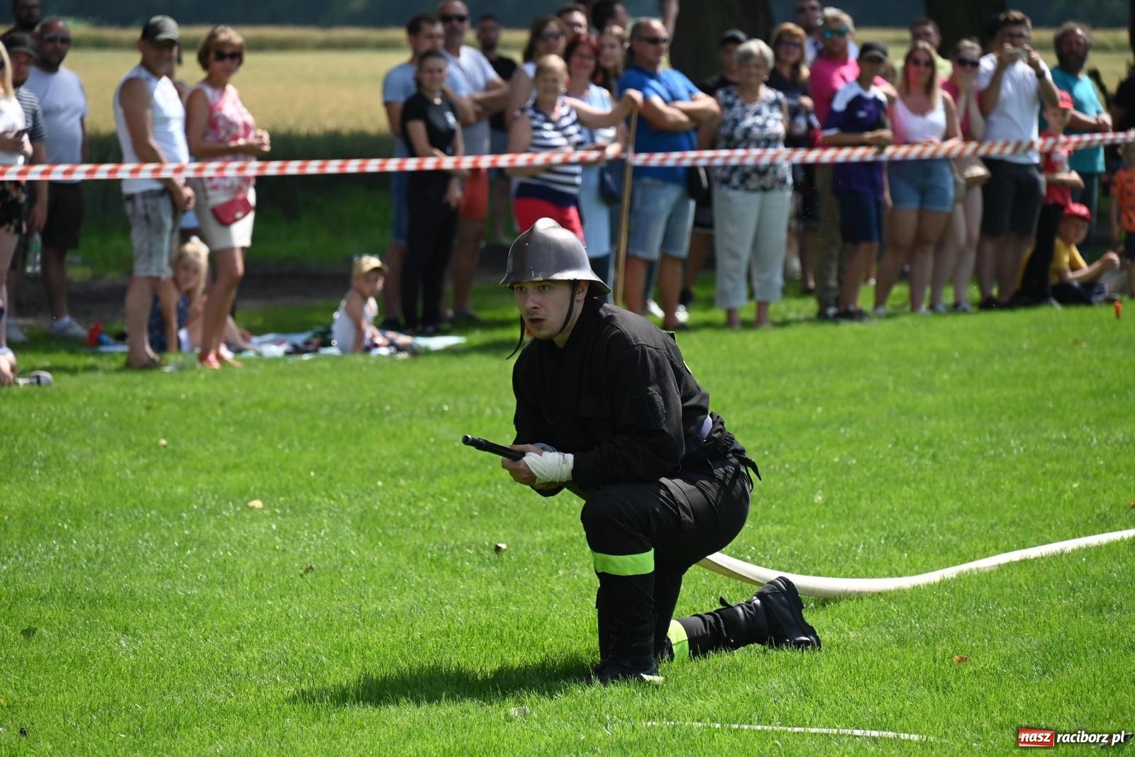 Zdjęcie w galerii na portalu naszraciborz.pl: Gospodarze z głównym trofeum zawodów w Bieńkowicach [FOTO i WIDEO] wiadomości z regionu