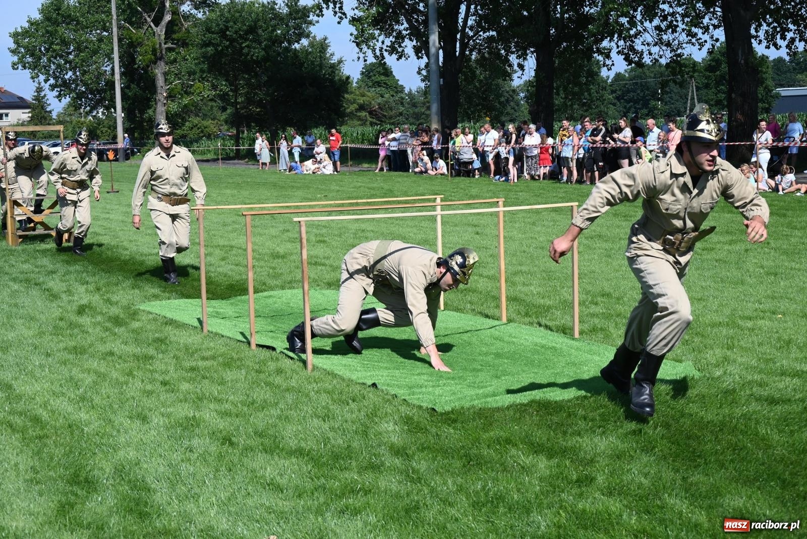 Zdjęcie w galerii na portalu naszraciborz.pl: Gospodarze z głównym trofeum zawodów w Bieńkowicach [FOTO i WIDEO] wiadomości z regionu