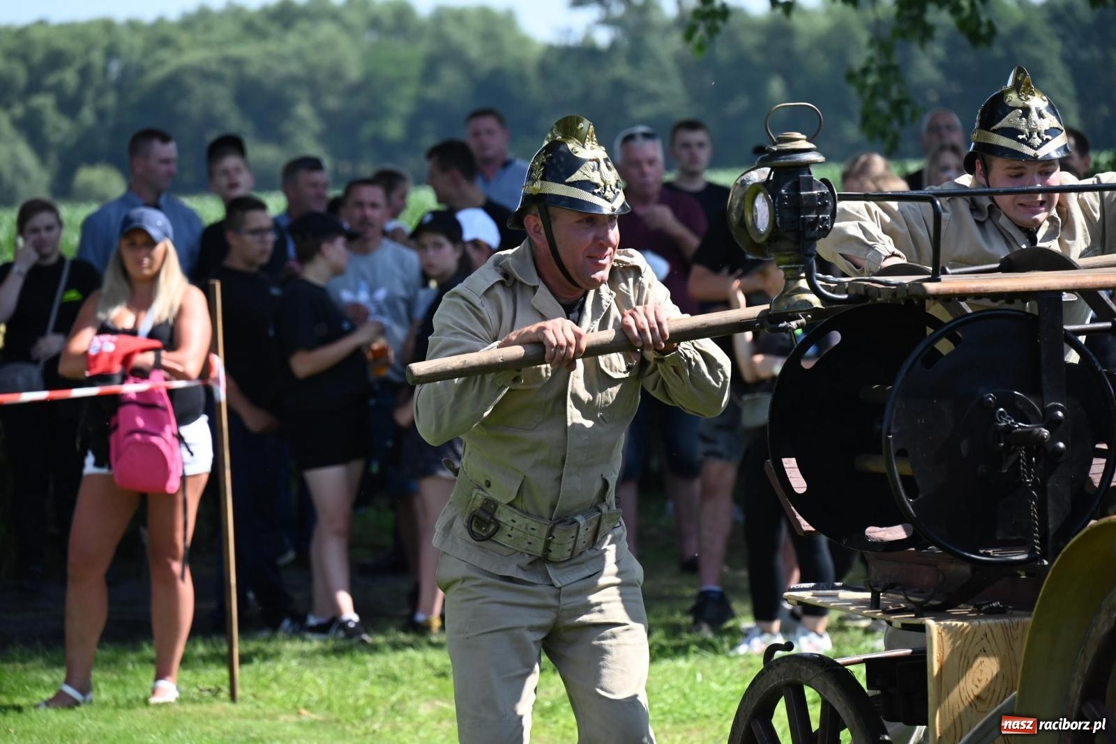 Zdjęcie w galerii na portalu naszraciborz.pl: Gospodarze z głównym trofeum zawodów w Bieńkowicach [FOTO i WIDEO] wiadomości z regionu