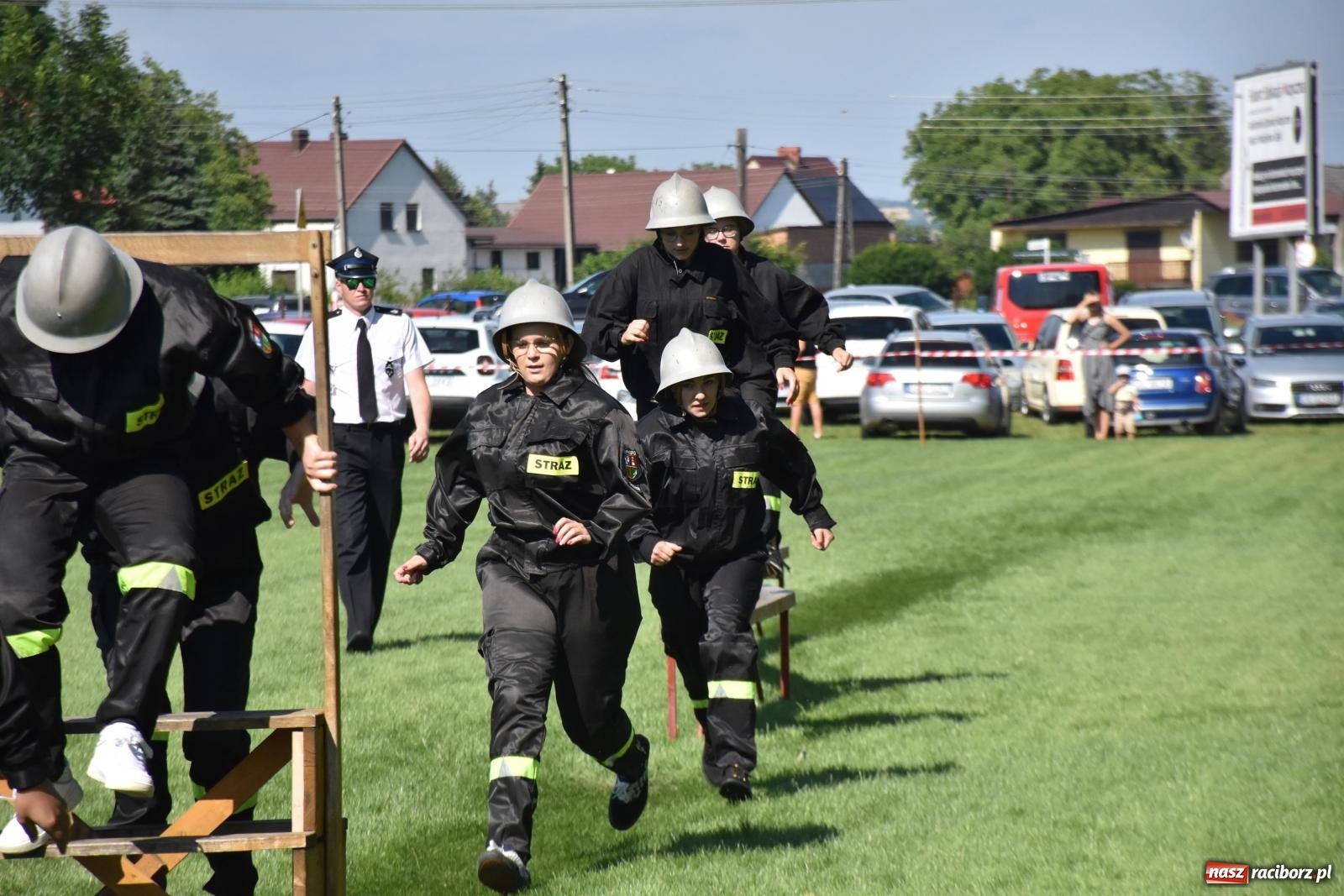 Zdjęcie w galerii na portalu naszraciborz.pl: Gospodarze z głównym trofeum zawodów w Bieńkowicach [FOTO i WIDEO] wiadomości z regionu