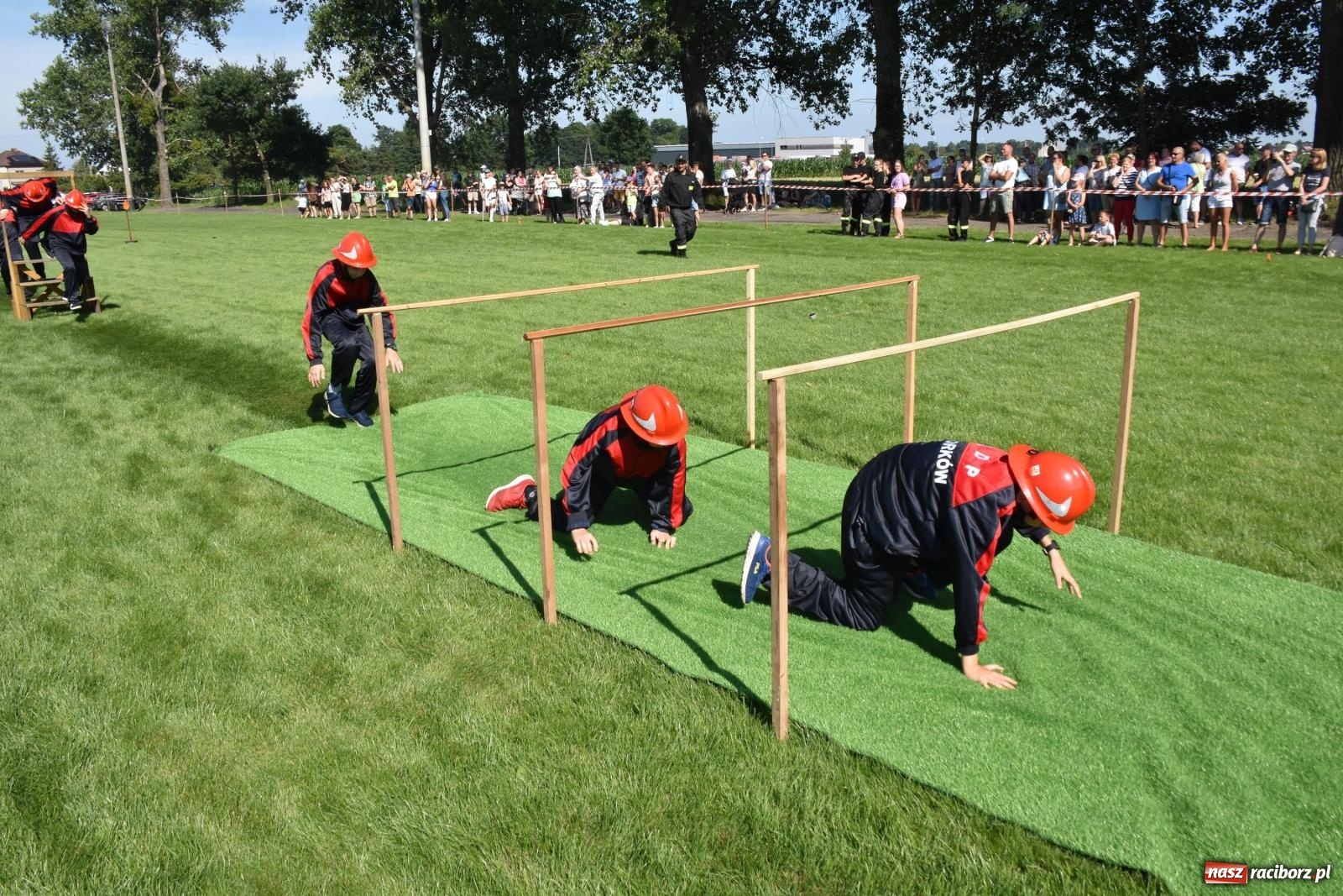 Zdjęcie w galerii na portalu naszraciborz.pl: Gospodarze z głównym trofeum zawodów w Bieńkowicach [FOTO i WIDEO] wiadomości z regionu