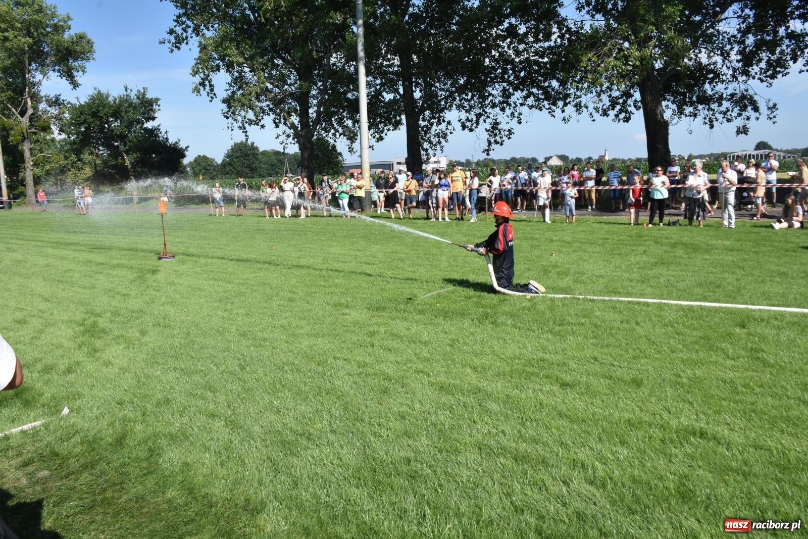 Zdjęcie w galerii na portalu naszraciborz.pl: Gospodarze z głównym trofeum zawodów w Bieńkowicach [FOTO i WIDEO] wiadomości z regionu