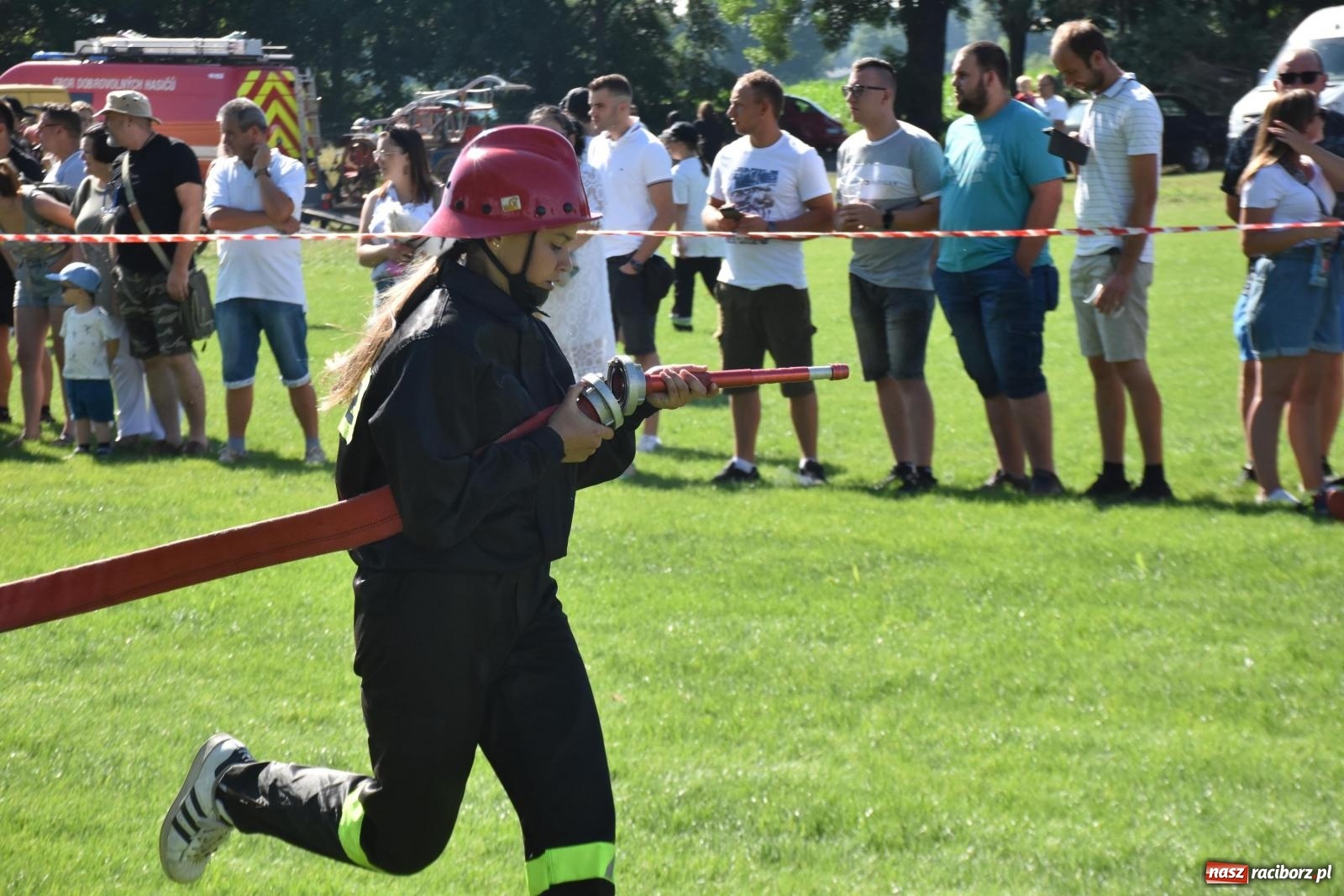 Zdjęcie w galerii na portalu naszraciborz.pl: Gospodarze z głównym trofeum zawodów w Bieńkowicach [FOTO i WIDEO] wiadomości z regionu