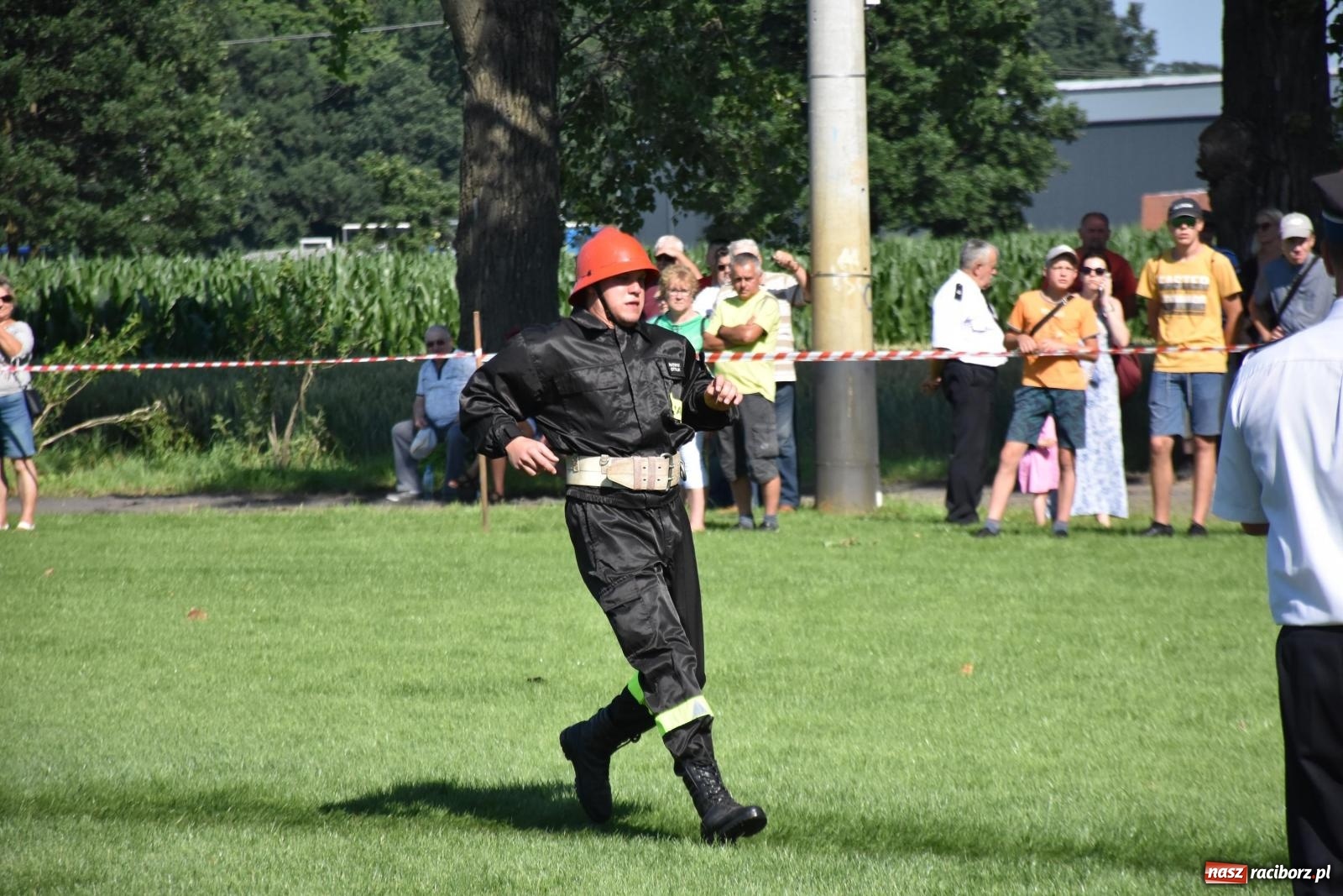 Zdjęcie w galerii na portalu naszraciborz.pl: Gospodarze z głównym trofeum zawodów w Bieńkowicach [FOTO i WIDEO] wiadomości z regionu