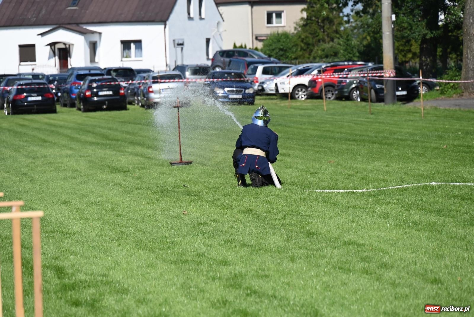 Zdjęcie w galerii na portalu naszraciborz.pl: Gospodarze z głównym trofeum zawodów w Bieńkowicach [FOTO i WIDEO] wiadomości z regionu