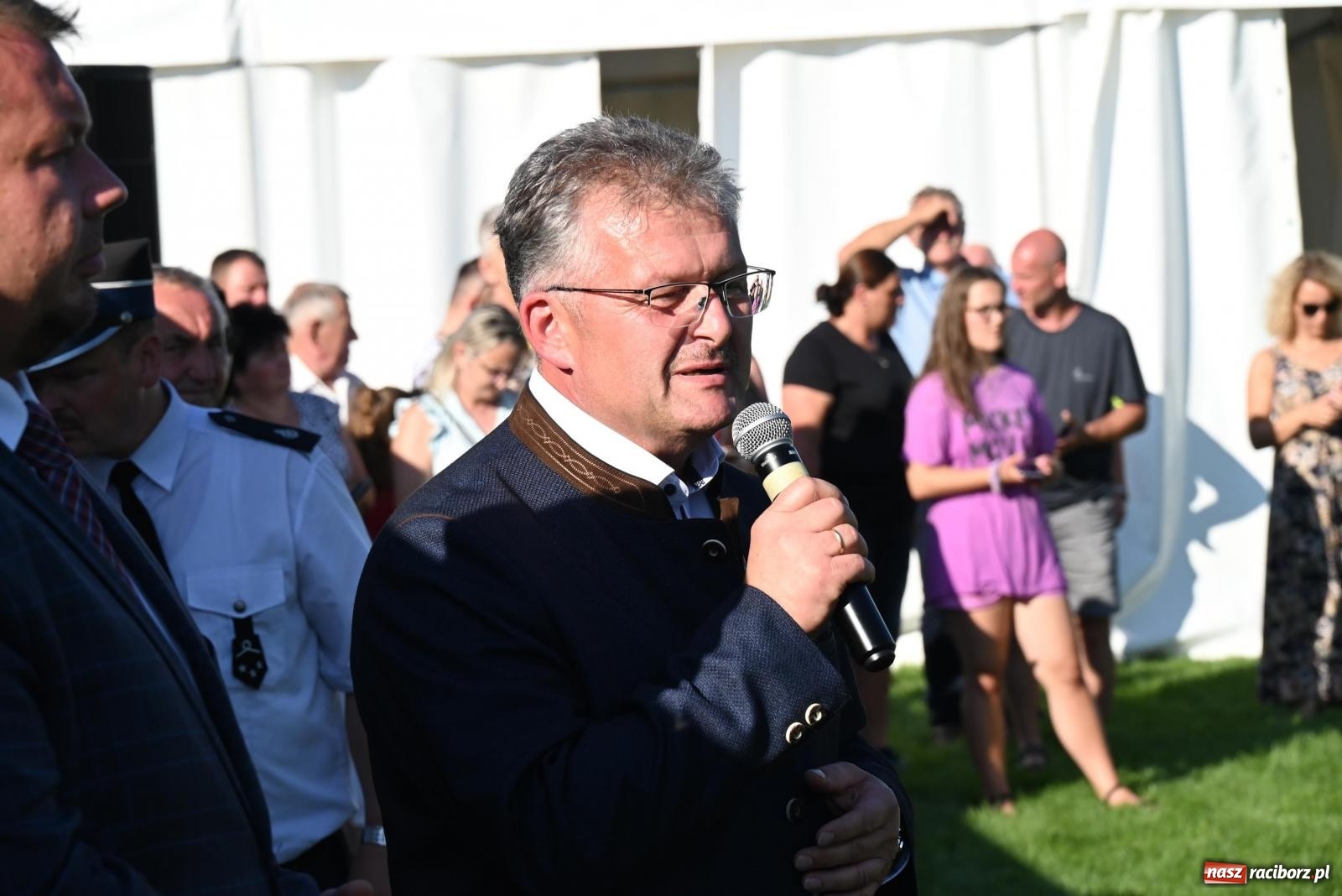 Zdjęcie w galerii na portalu naszraciborz.pl: Gospodarze z głównym trofeum zawodów w Bieńkowicach [FOTO i WIDEO] wiadomości z regionu