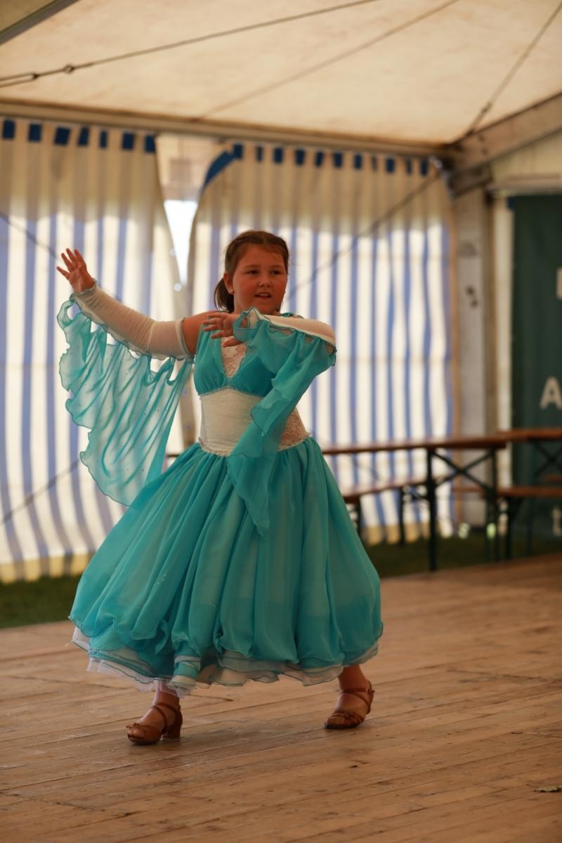 Zdjęcie w galerii na portalu naszraciborz.pl: 100 lat OSP Bojanów. Wesoło i kolorowo na scenie wiadomości z regionu